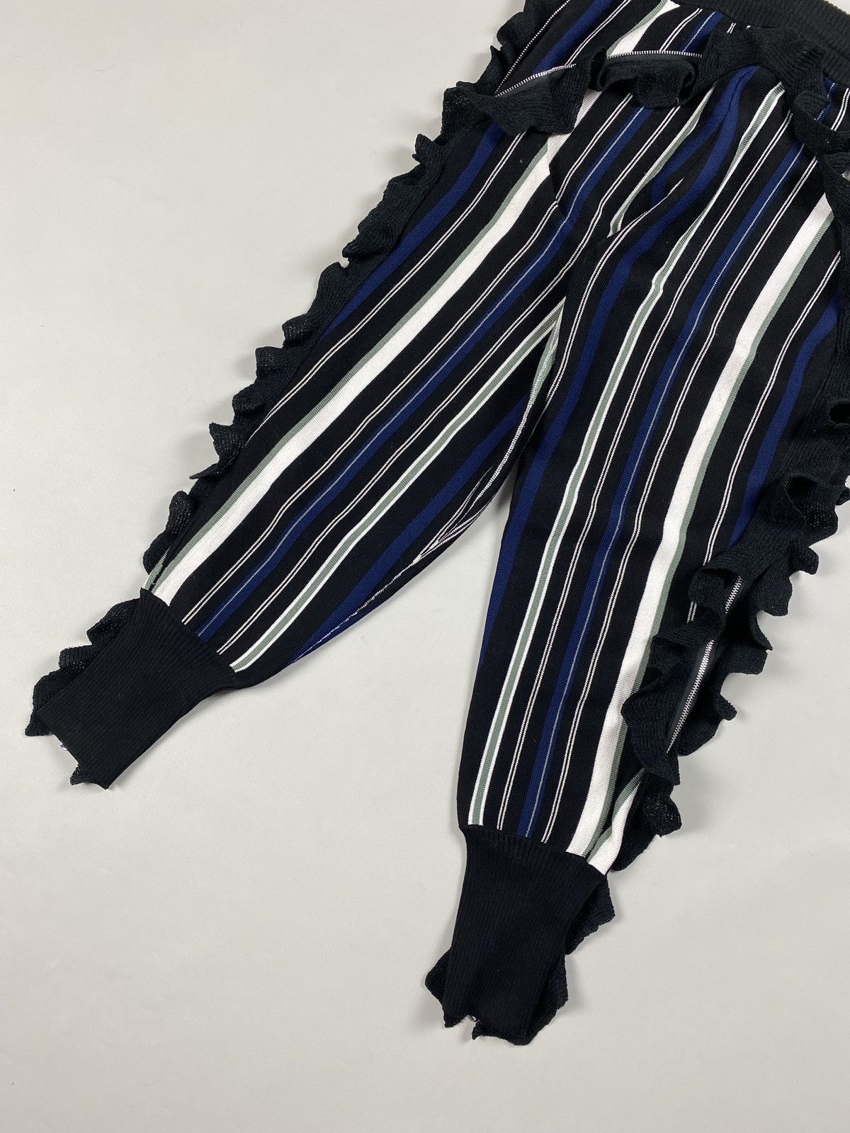 3.1 Phillip Lim 3.1 Phillip Lim ladies striped jogger pants trousers size Xs Size 26" / US 2 / IT 38 - 21 Thumbnail