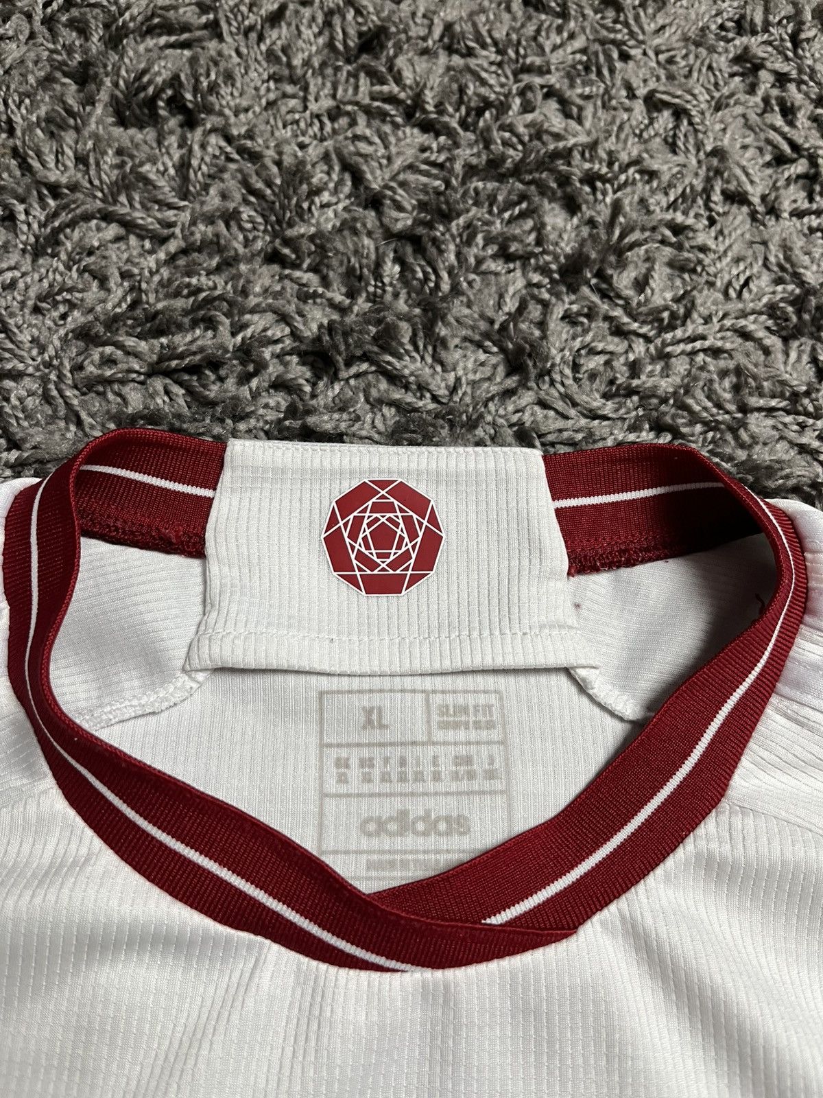 Adidas Manchester United 2023/24 Authentic Third Jersey - XL Size US XL / EU 56 / 4 - 6 Thumbnail