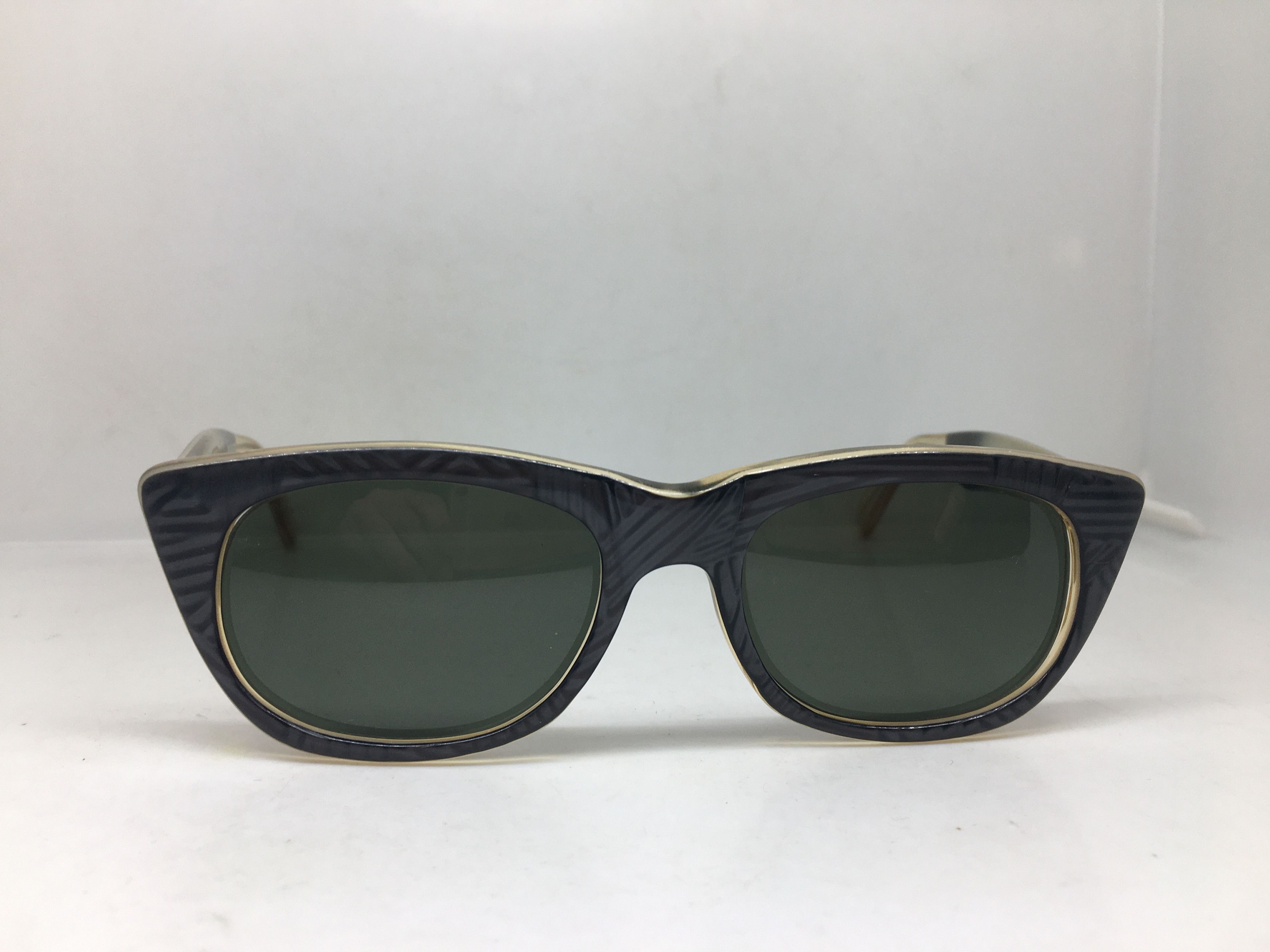 Vintage Vintage Jean Clement Louvre Handmade Sunglasses Frame Size ONE SIZE - 2 Thumbnail
