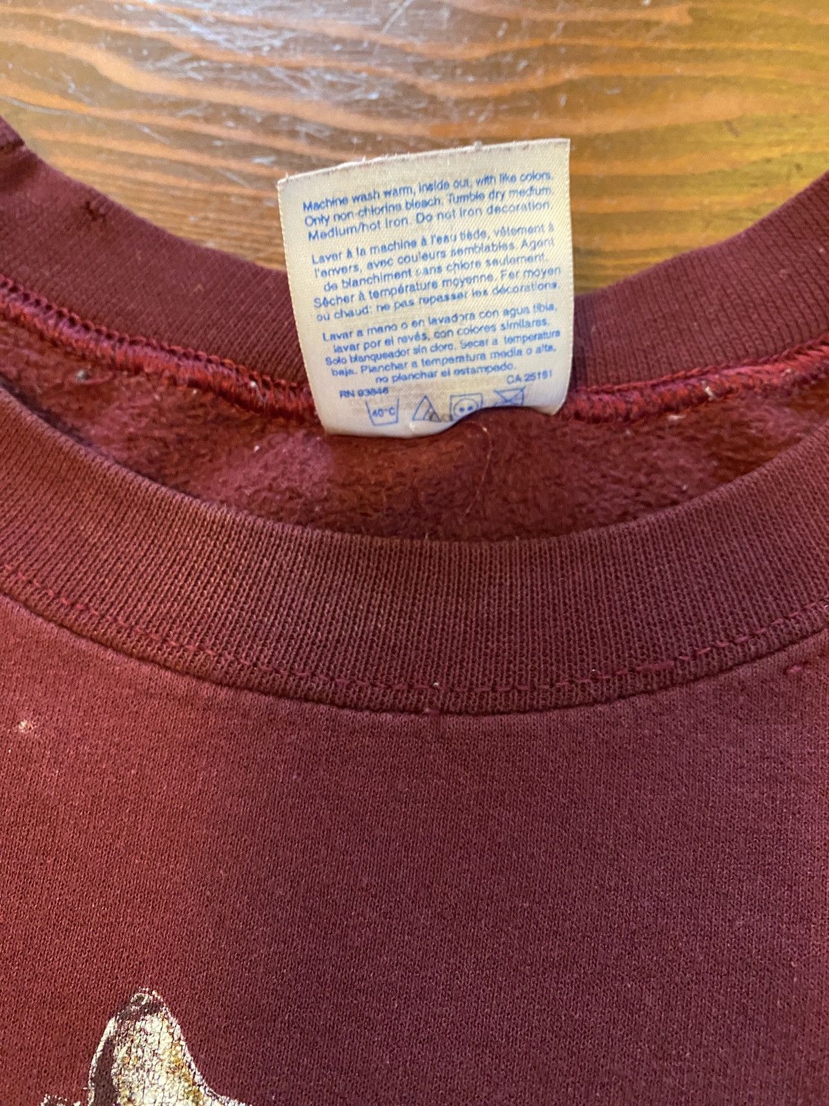 Gildan × Vintage Vintage 90’s Howling Wolf Maroon Crewneck Sweatshirt Size US XL / EU 56 / 4 - 10 Thumbnail