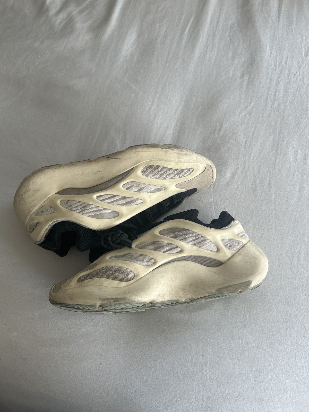 Yeezy Yeezy V3 AZAEL Size US 8.5 / EU 41-42 - 1 Thumbnail