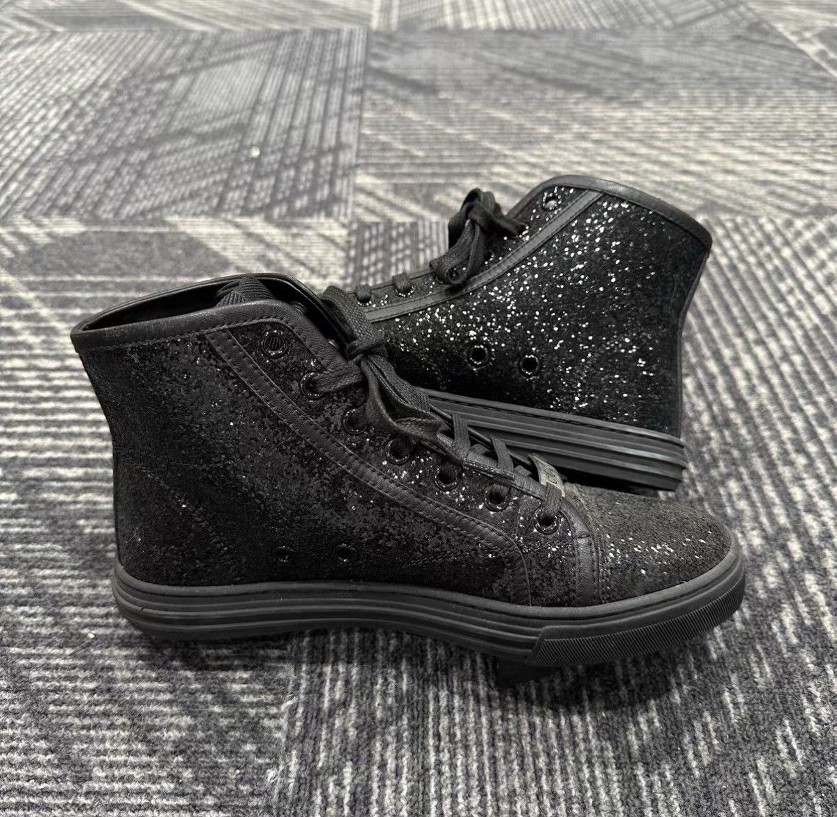 Gucci Gucci Scaled High Top Sneakers J42 Size US 4.5 / IT 34.5 - 5 Thumbnail