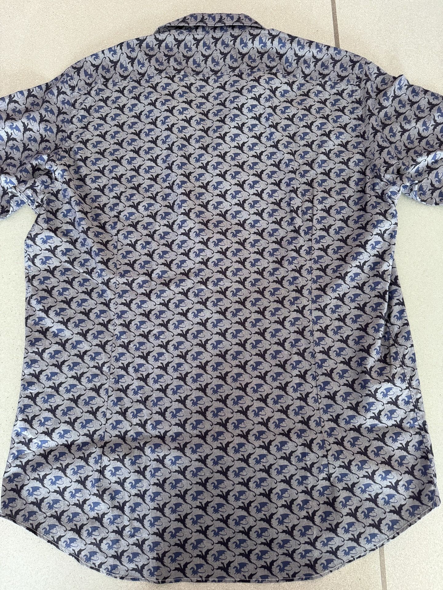 Etro Gray short sleeve shirt with dragon motif Size US XL / EU 56 / 4 - 9 Thumbnail