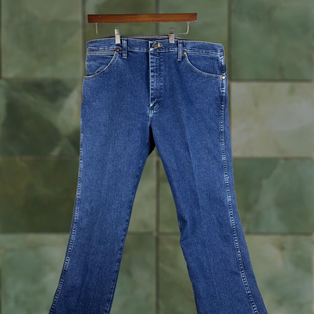 Wrangler Wrangler Jeans Mens 30x32 Blue Denim Straight Leg Stretch Mid Rise Size US 30 / EU 46 - 1 Thumbnail