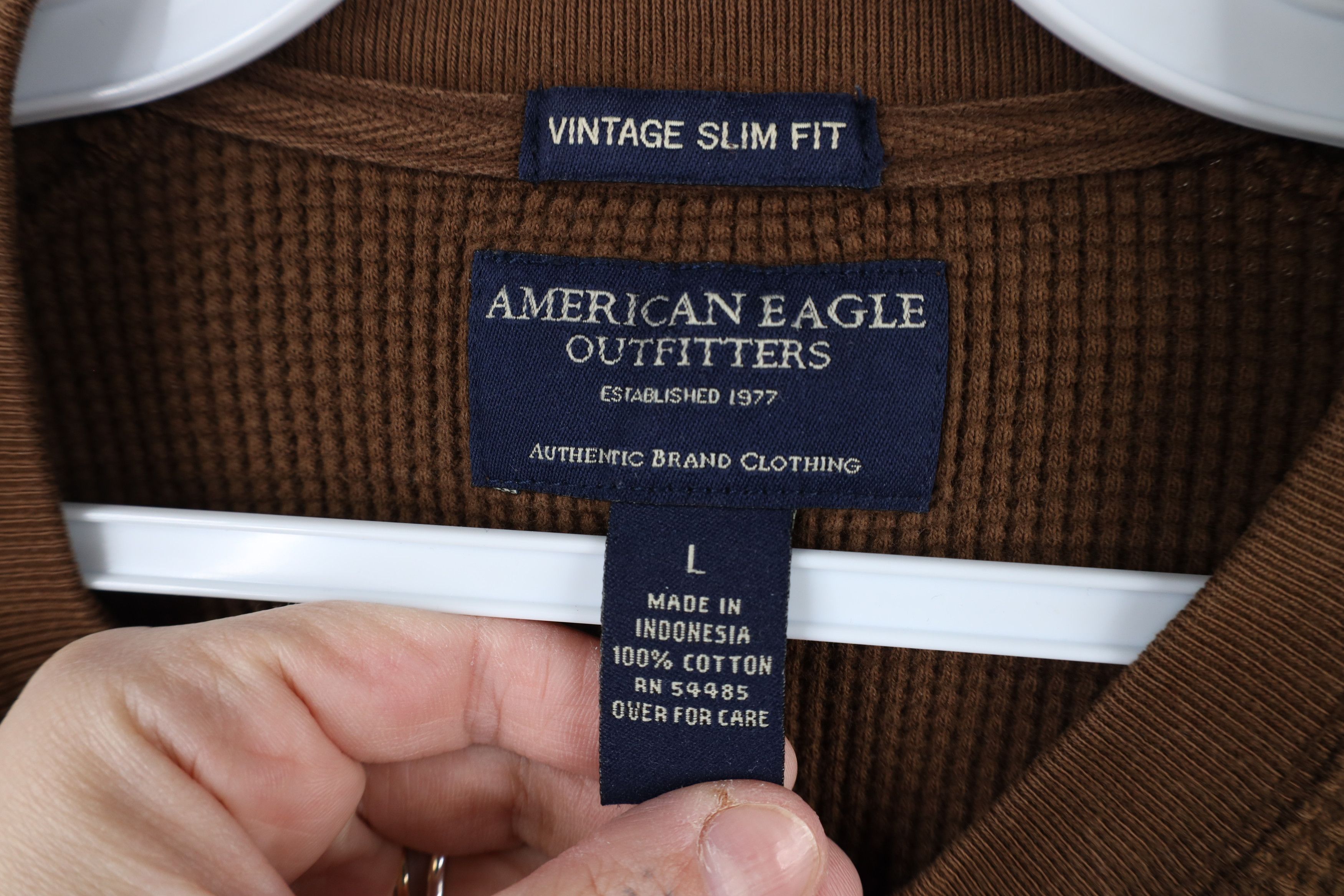 American Eagle Outfitters × Vintage Vintage American Eagle Outfitters Waffle Knit Henley T-Shirt Size US L / EU 52-54 / 3 - 9 Thumbnail