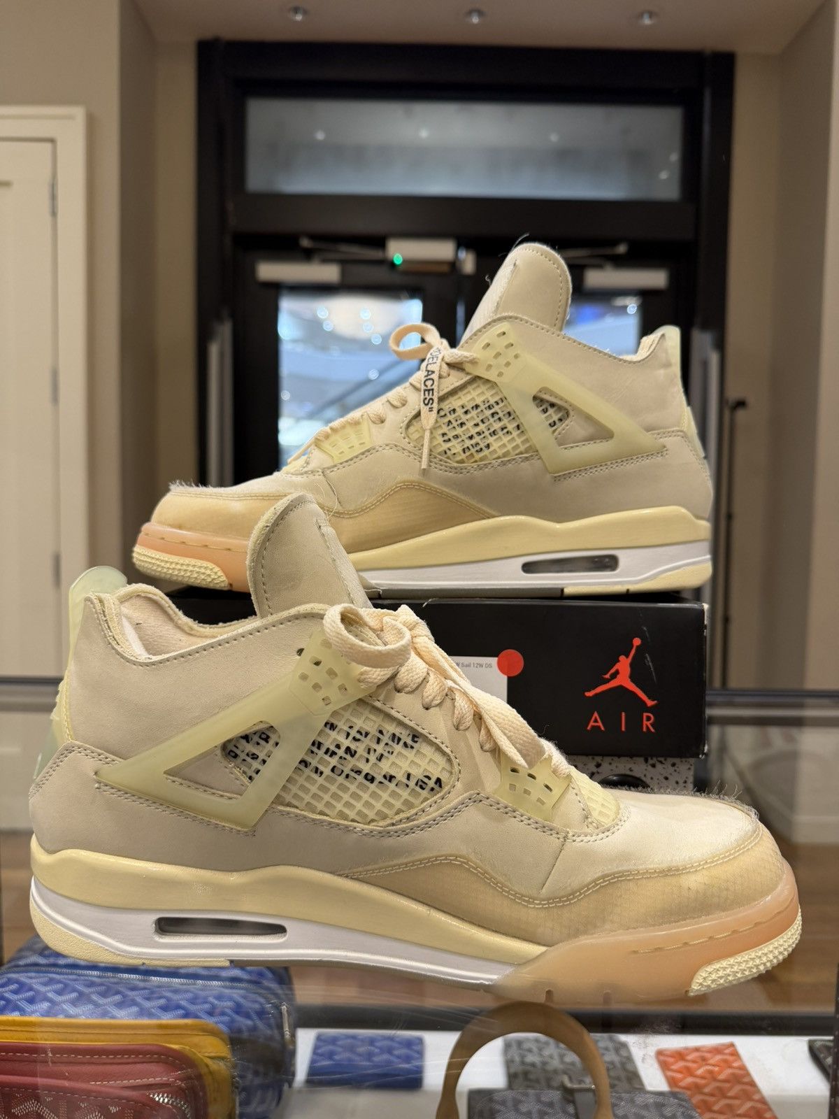 Jordan Brand Jordan 4 Retro ‘Off-White Sail’ Size US 10.5 / EU 43-44 - 2 Thumbnail