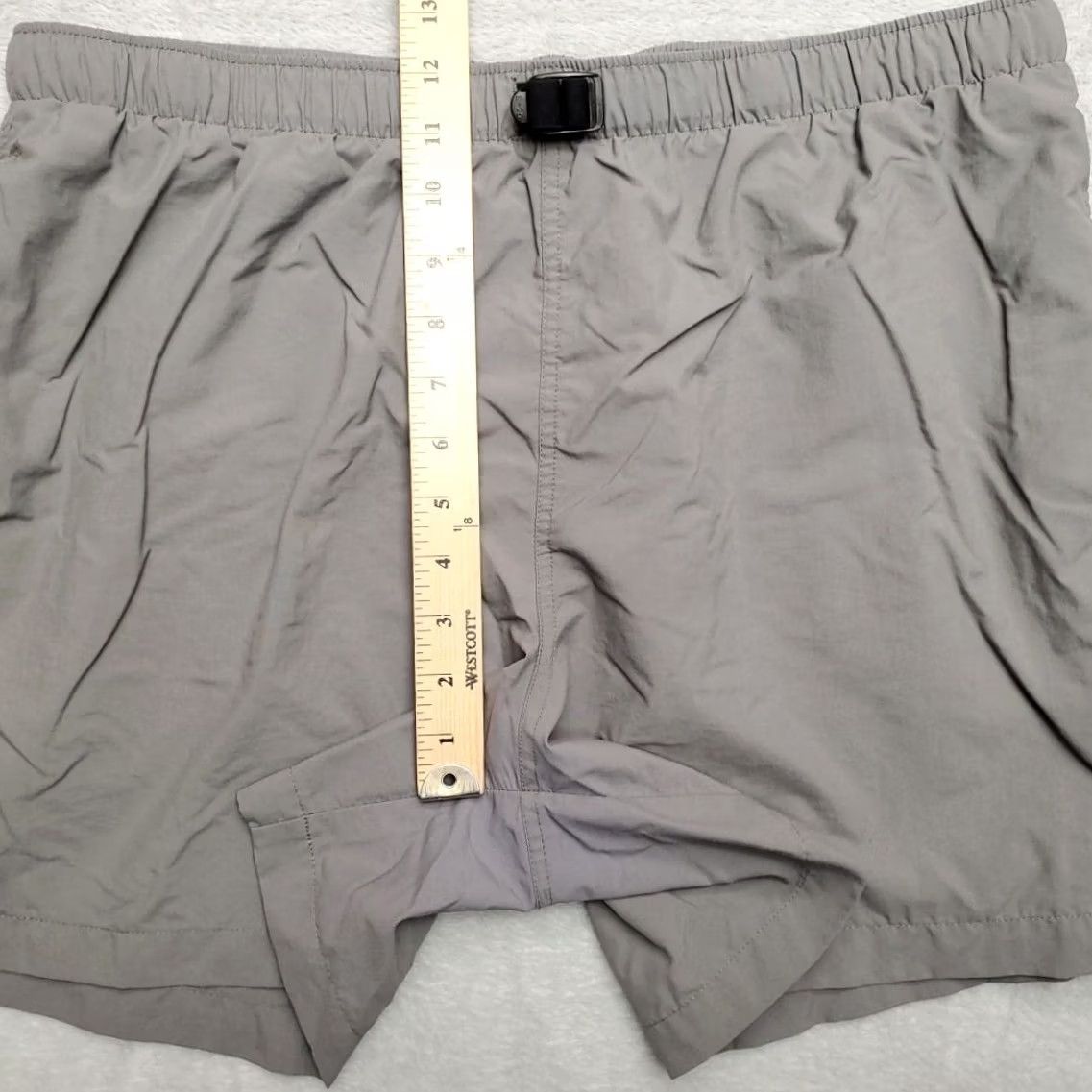 Vintage Columbia Shorts Women XL Green 100% Nylon Performance Lightweight Running Casual Nylon Green Women XL Pockets Athletic Outdoor Casual Size 40" / US 18 - 7 Thumbnail