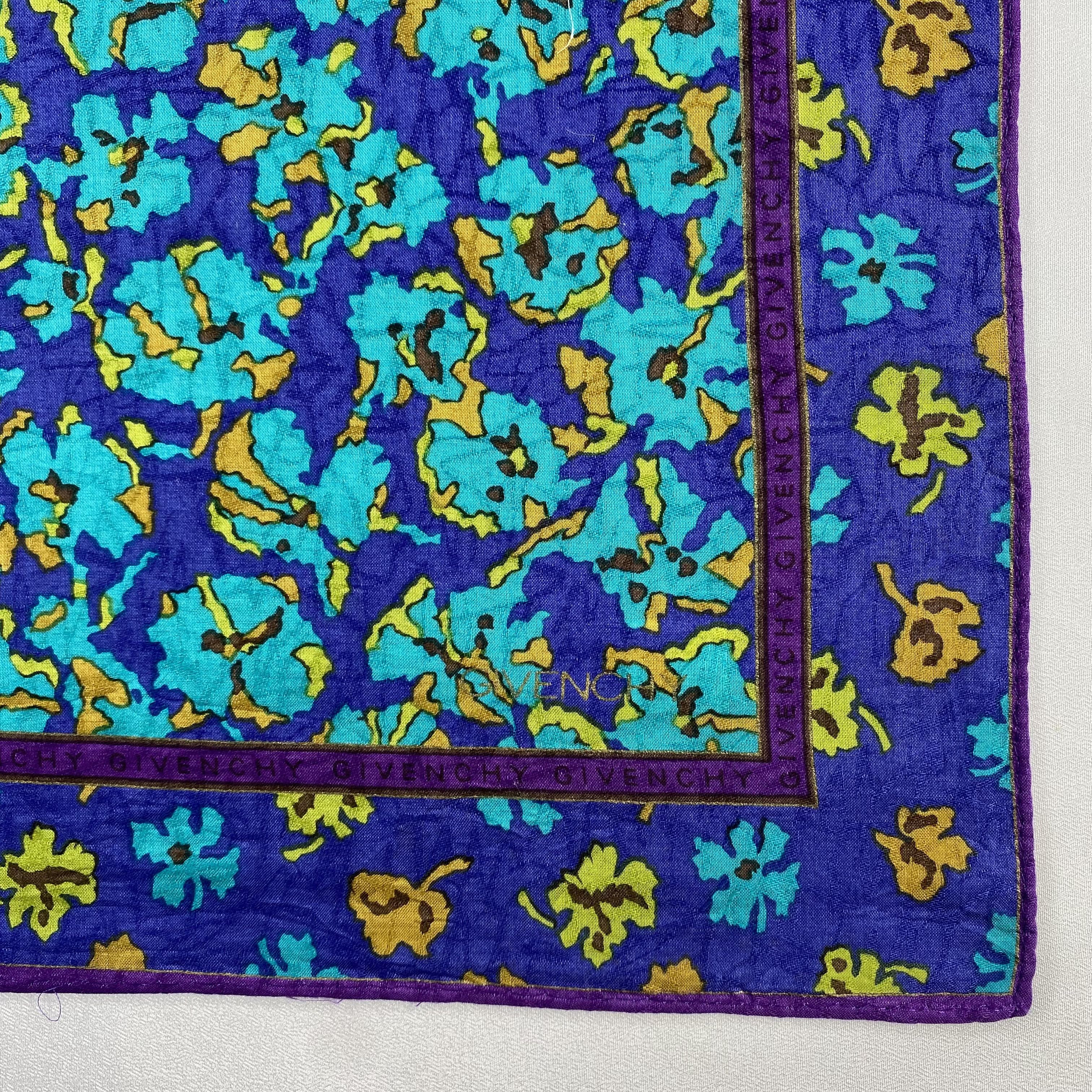 Vintage Givenchy Bandana/ Handkerchief / Neckerchief-P1513 Size ONE SIZE - 3 Thumbnail