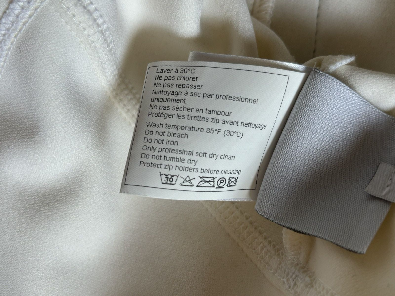 Chanel × Karl Lagerfeld Chanel sport 2000’s Size M / US 6-8 / IT 42-44 - 9 Thumbnail