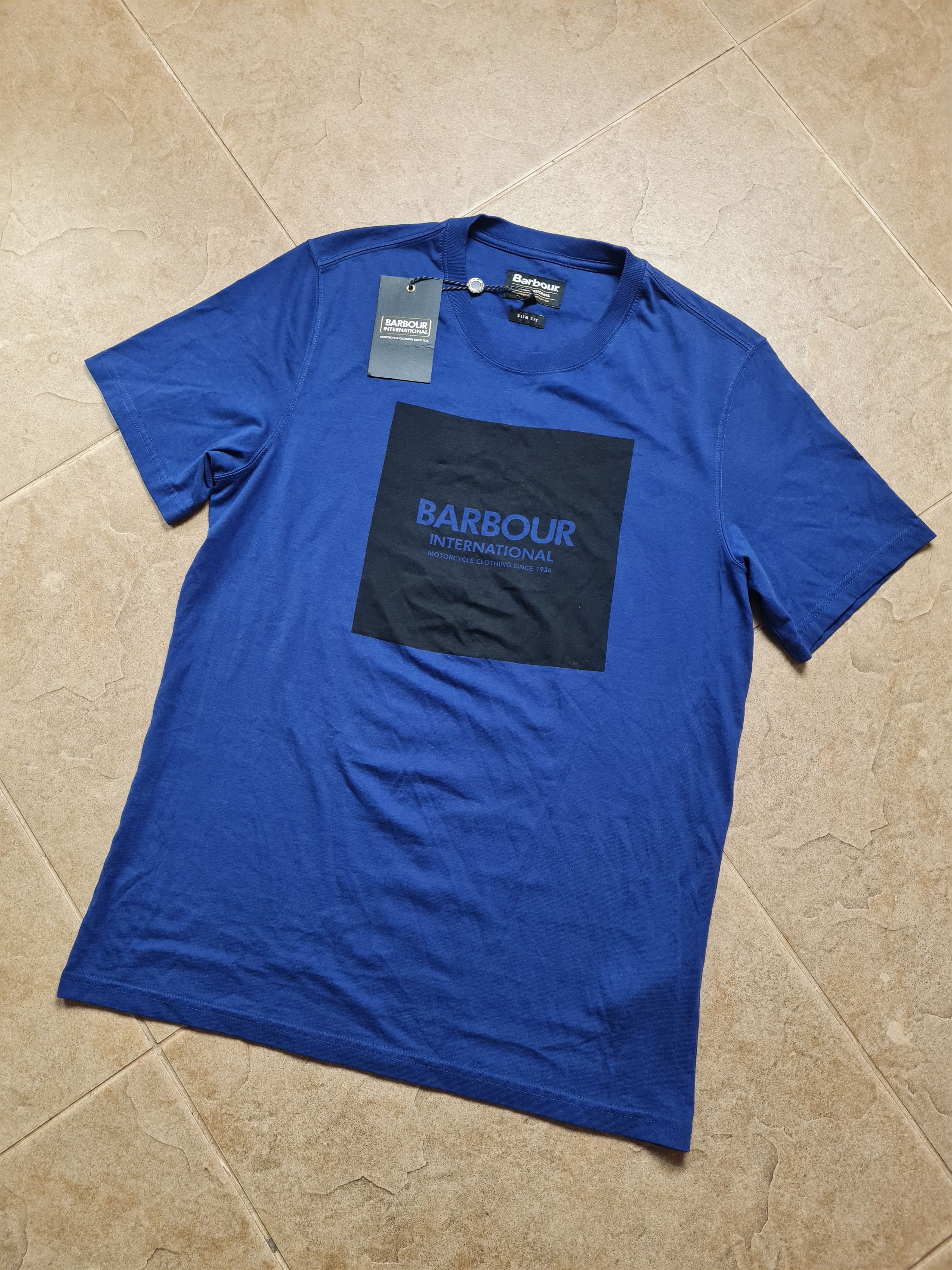 Barbour T-shirts Big Logo Barbour International mens shirt Blue M Size US M / EU 48-50 / 2 - 3 Thumbnail