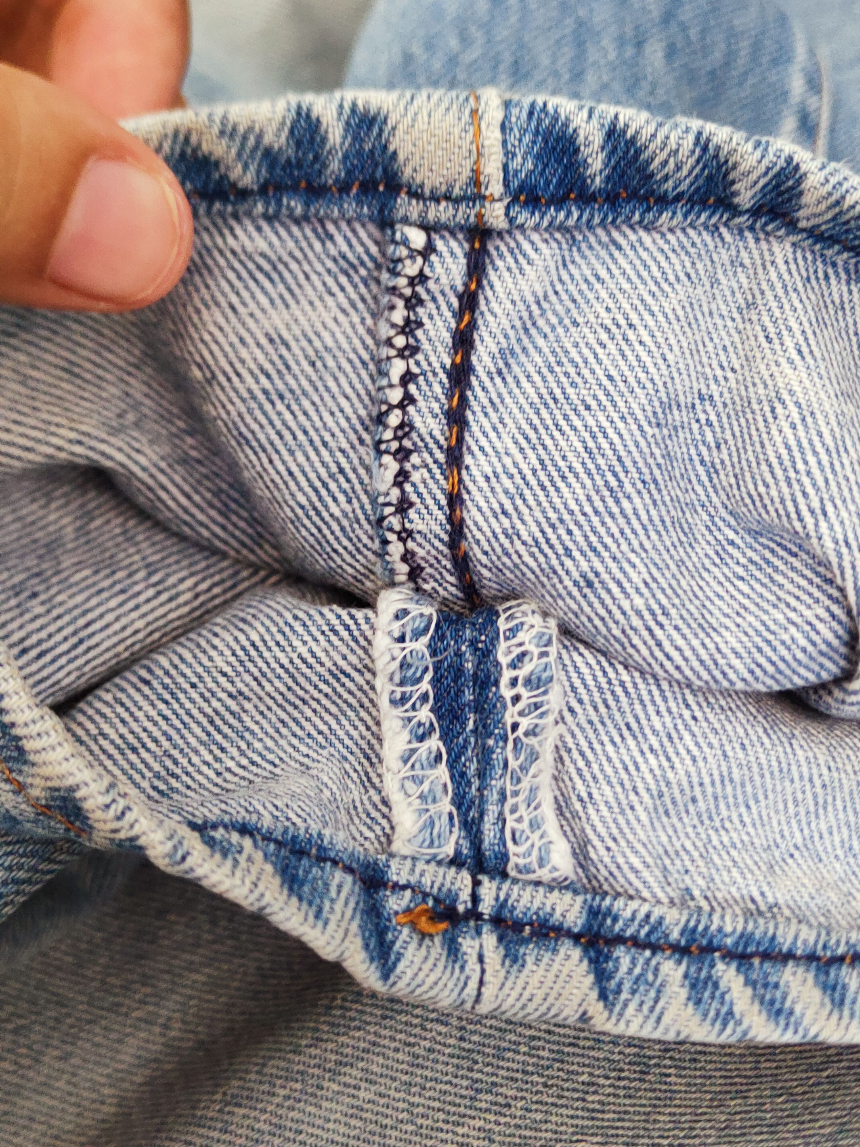 Japanese Brand Levi's Blue Distressed Ripped denim Jeans #W803 Size US 26 / EU 42 - 15 Thumbnail