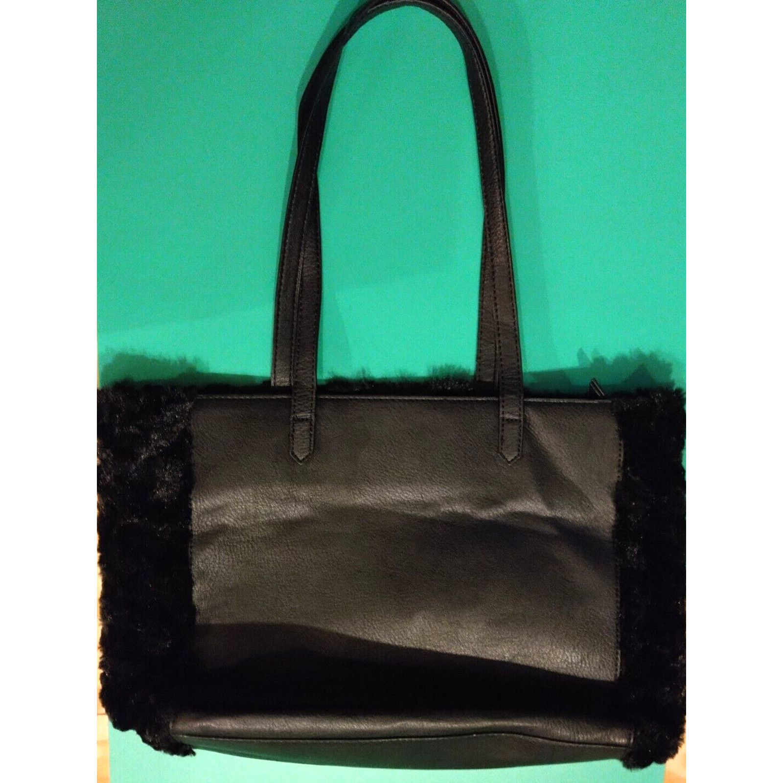 The Unbranded Brand LaDiva DV Black Leather Faux Fur Handbag Large 18" x 12" Size ONE SIZE - 3 Thumbnail