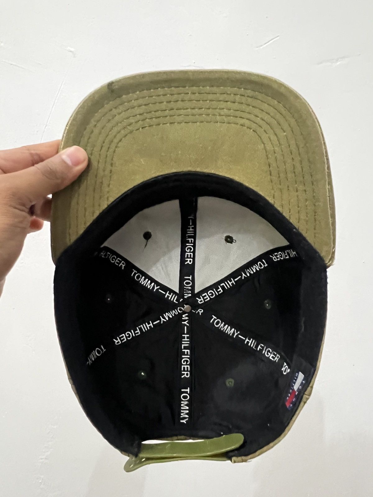 Tommy Hilfiger Tommy Hilfiger Big Logo Fade Hat Size ONE SIZE - 8 Thumbnail