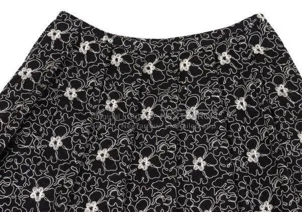 Comme des Garcons COMME des GARCONS Vintage Embroidered Skirt. Size 26" / US 2 / IT 38 - 4 Thumbnail