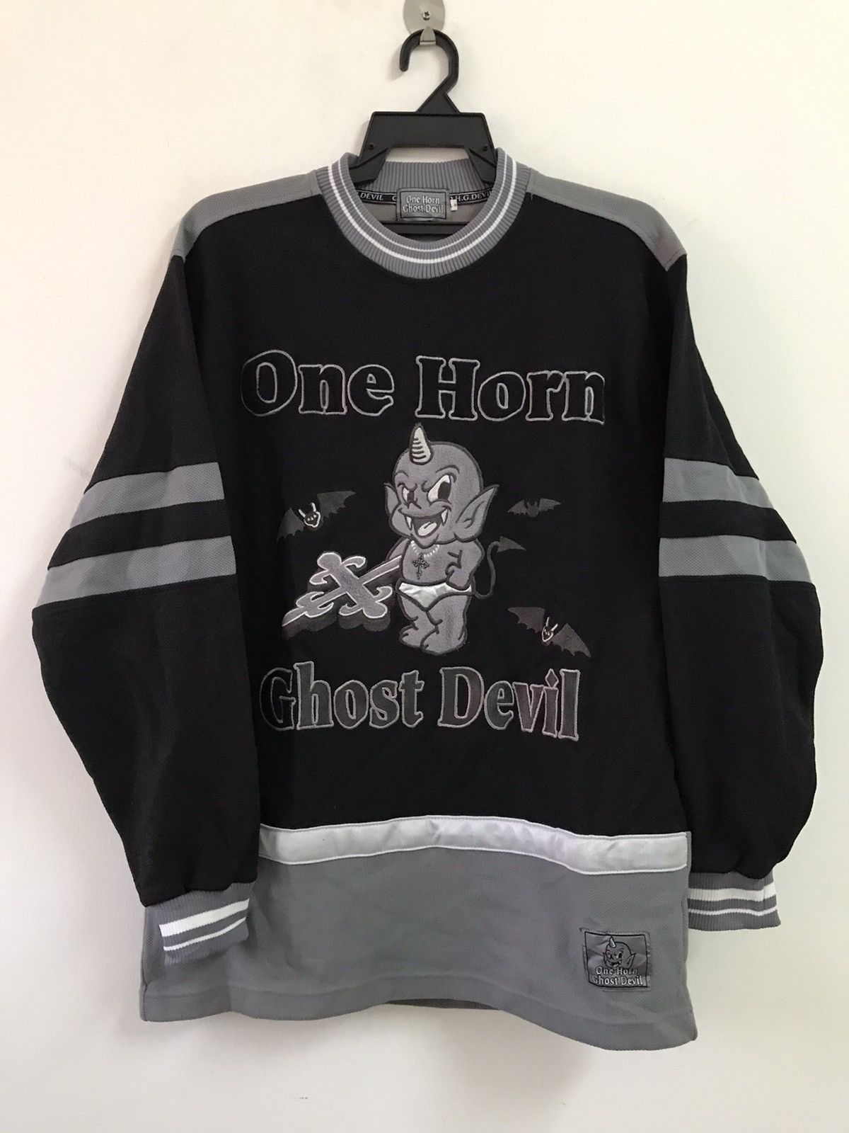 Vintage Sweatshirt One Horn Ghost Devil Tedman