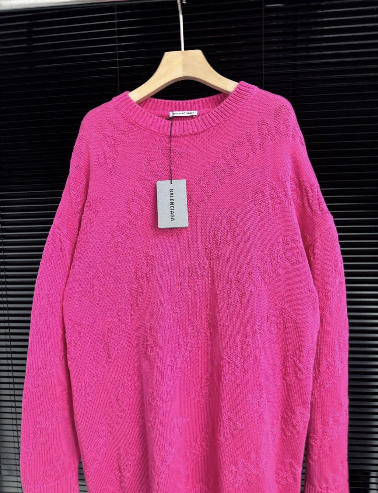 Balenciaga Balenciaga embossed letter sweater2412-Nextarrow Size US M / EU 48-50 / 2 - 3 Thumbnail
