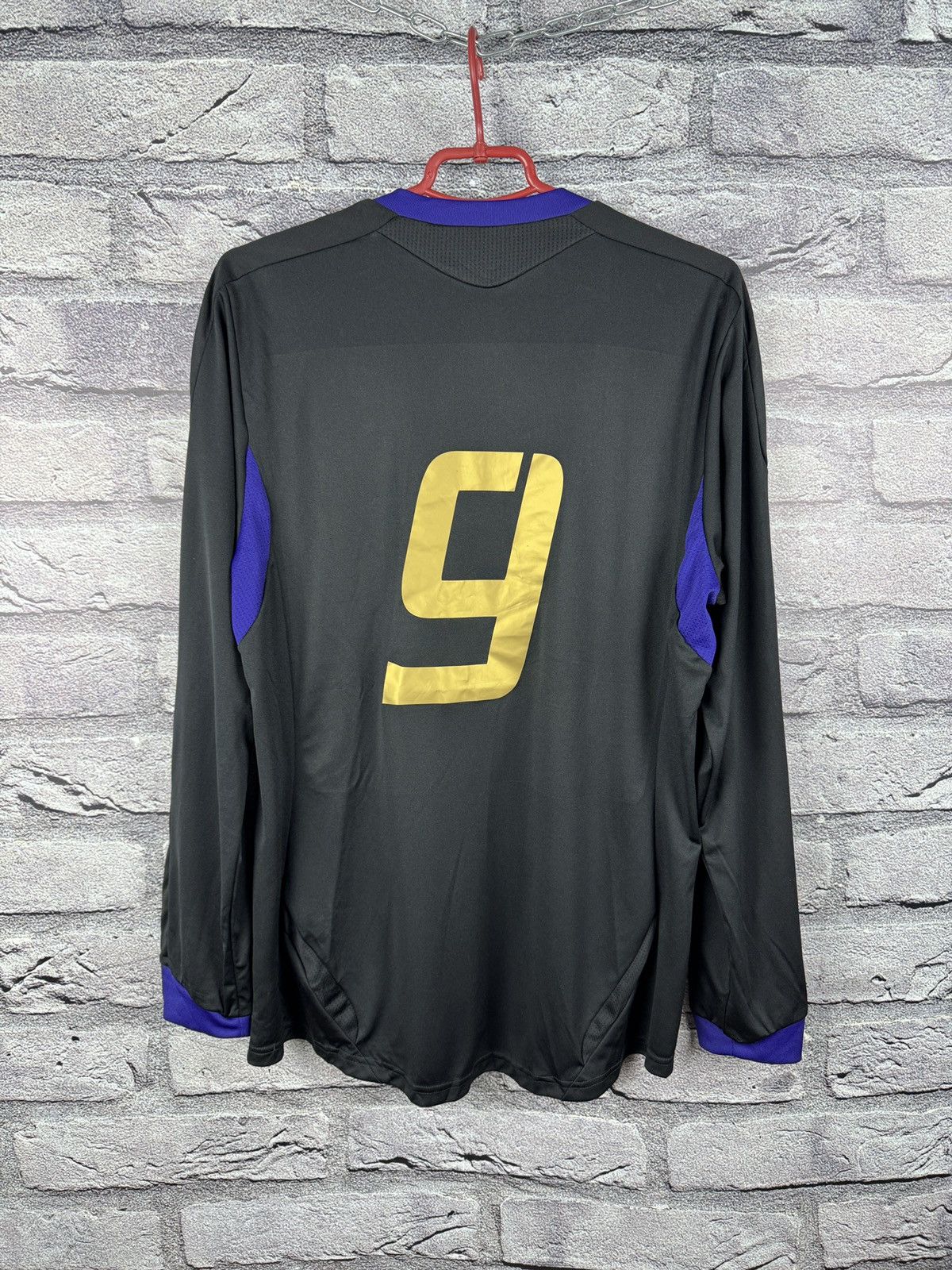 Adidas Vintage Adidas RSC Anderlecht Long Sleeve Jersey #9 Size US L / EU 52-54 / 3 - 7 Thumbnail