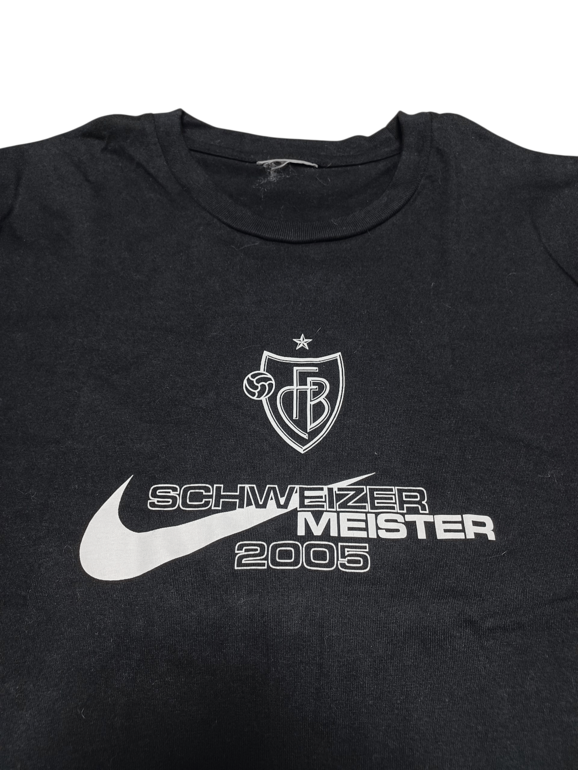 Nike NIKE BASEL CHAMPION 2005 SWITZERLAND VINTAGE TEE SOCCER Size US M / EU 48-50 / 2 - 2 Thumbnail