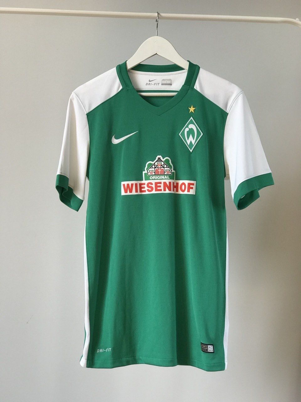 Nike Nike Werder Bremen 2015/16 Home Football Shirt Soccer Jersey Size US S / EU 44-46 / 1 - 1 Thumbnail
