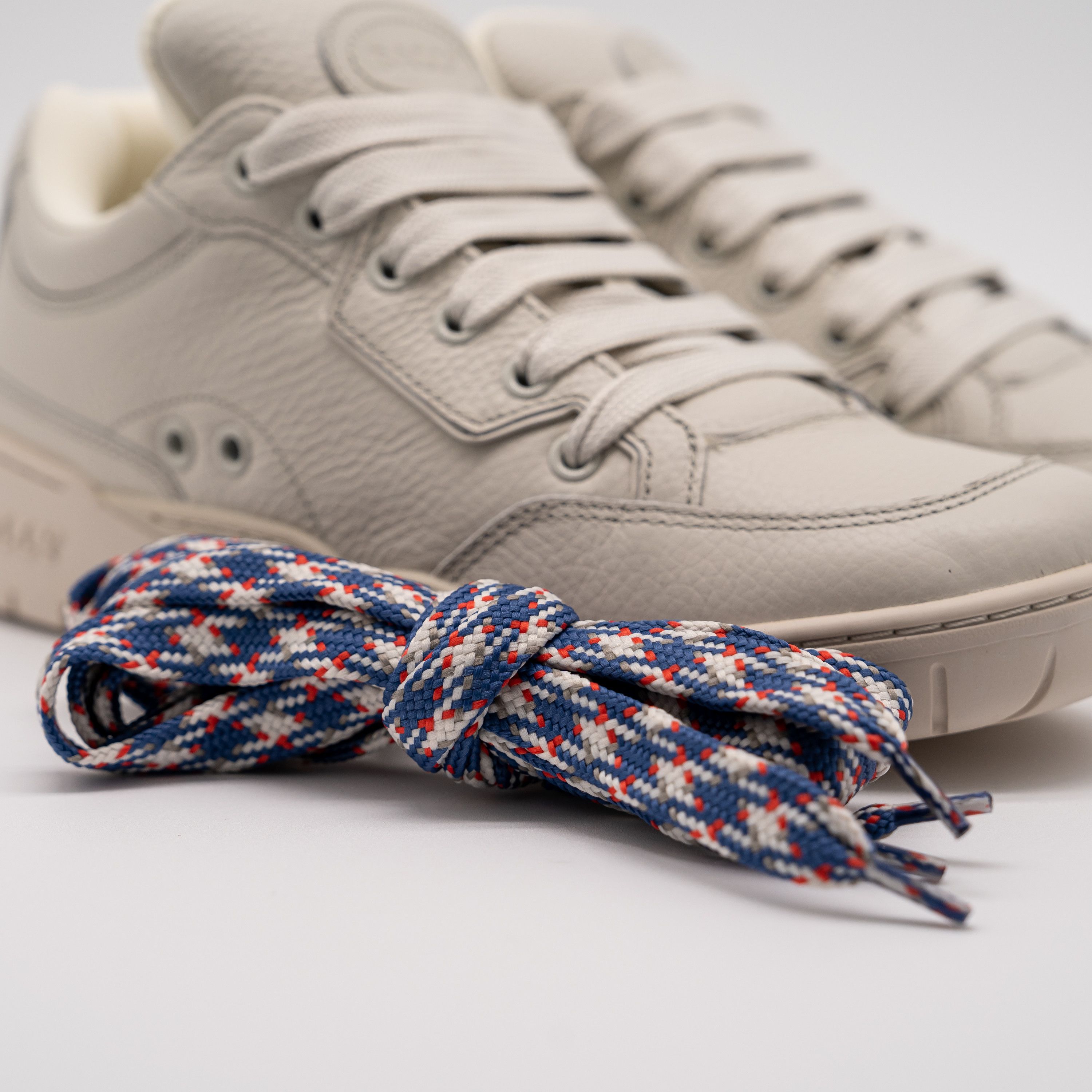 Bally 9.5 Bally Kiro Dusty White Leather Sneakers Beige Size US 9.5 / IT 39.5 - 11 Thumbnail