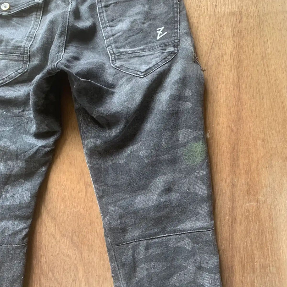 Japanese Brand CAMOUFLAGE 28x31 TROUSERS JAPANESE VINTAGE RIPPED CARGO PANT Size US 28 / EU 44 - 13 Thumbnail