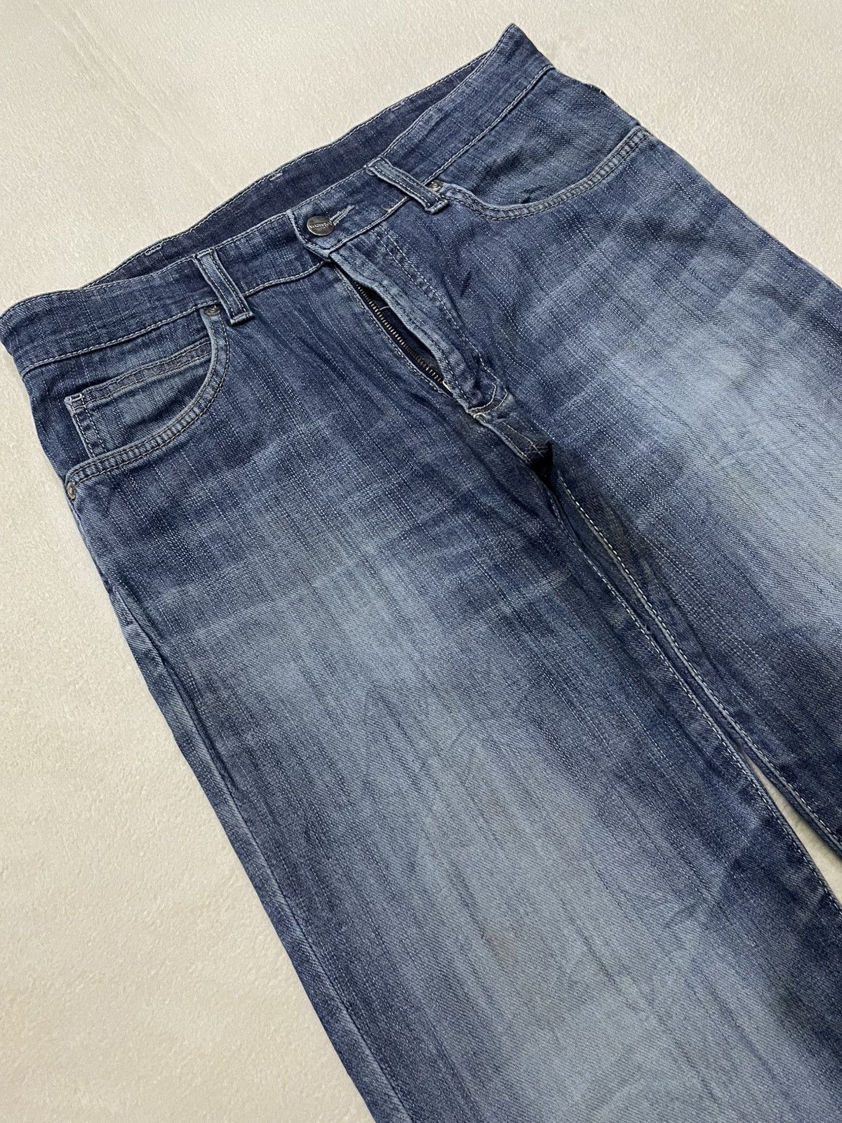 Wrangler Vintage Wrangler Distress Faded Denim Jeans Size US 32 / EU 48 - 6 Thumbnail