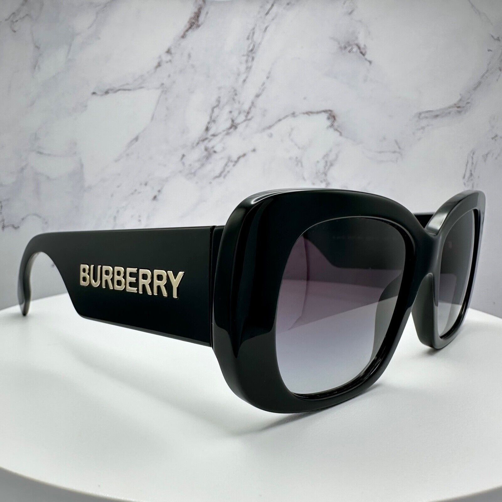 Burberry Burberry Sunglasses Black Acetate Gold Metal Logo Oversized Size ONE SIZE - 12 Thumbnail