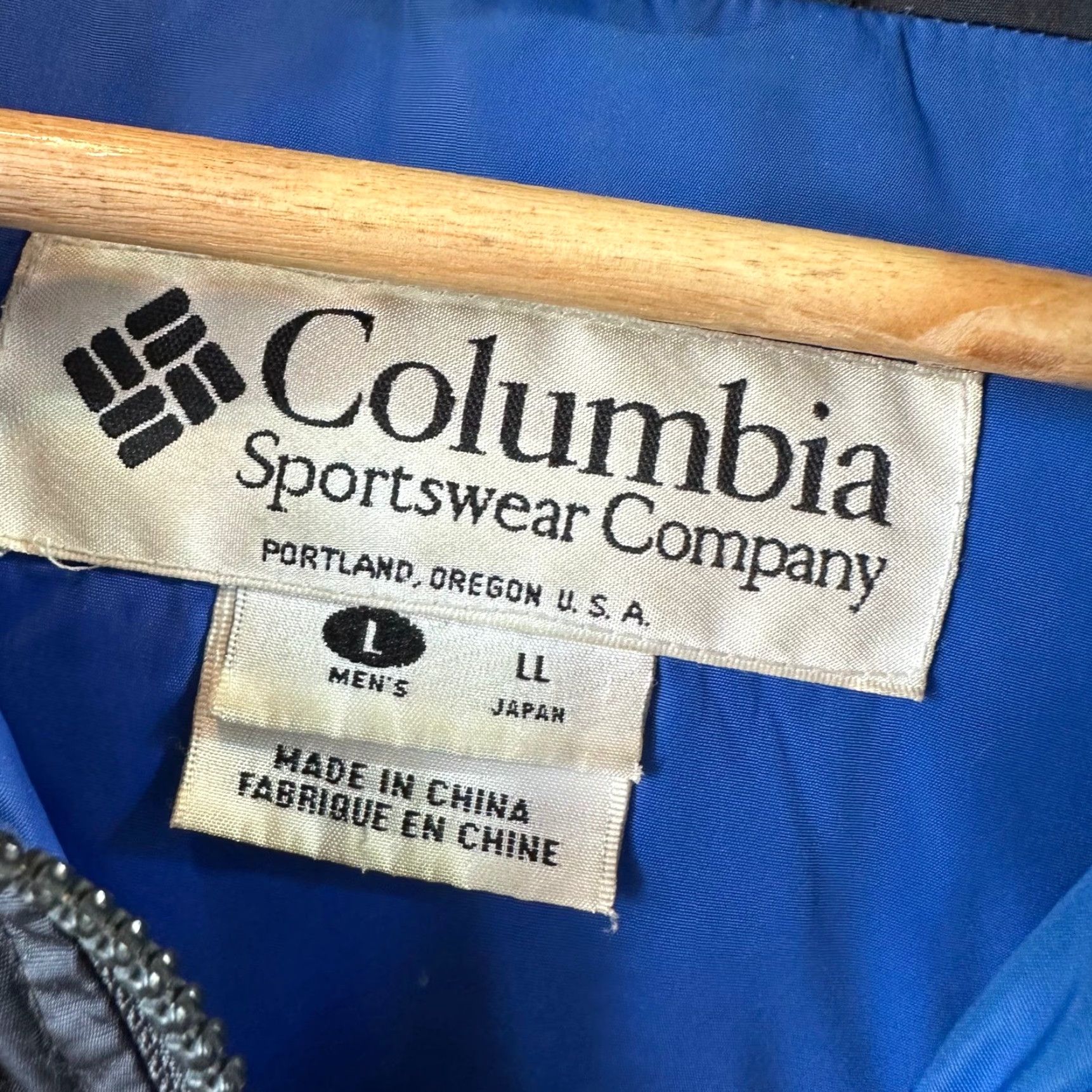 Vintage Columbia Men’s Duck Down Puffer Jacket Black Full Zip Jacket Men Black Down Puffer Zip Size US L / EU 52-54 / 3 - 4 Thumbnail