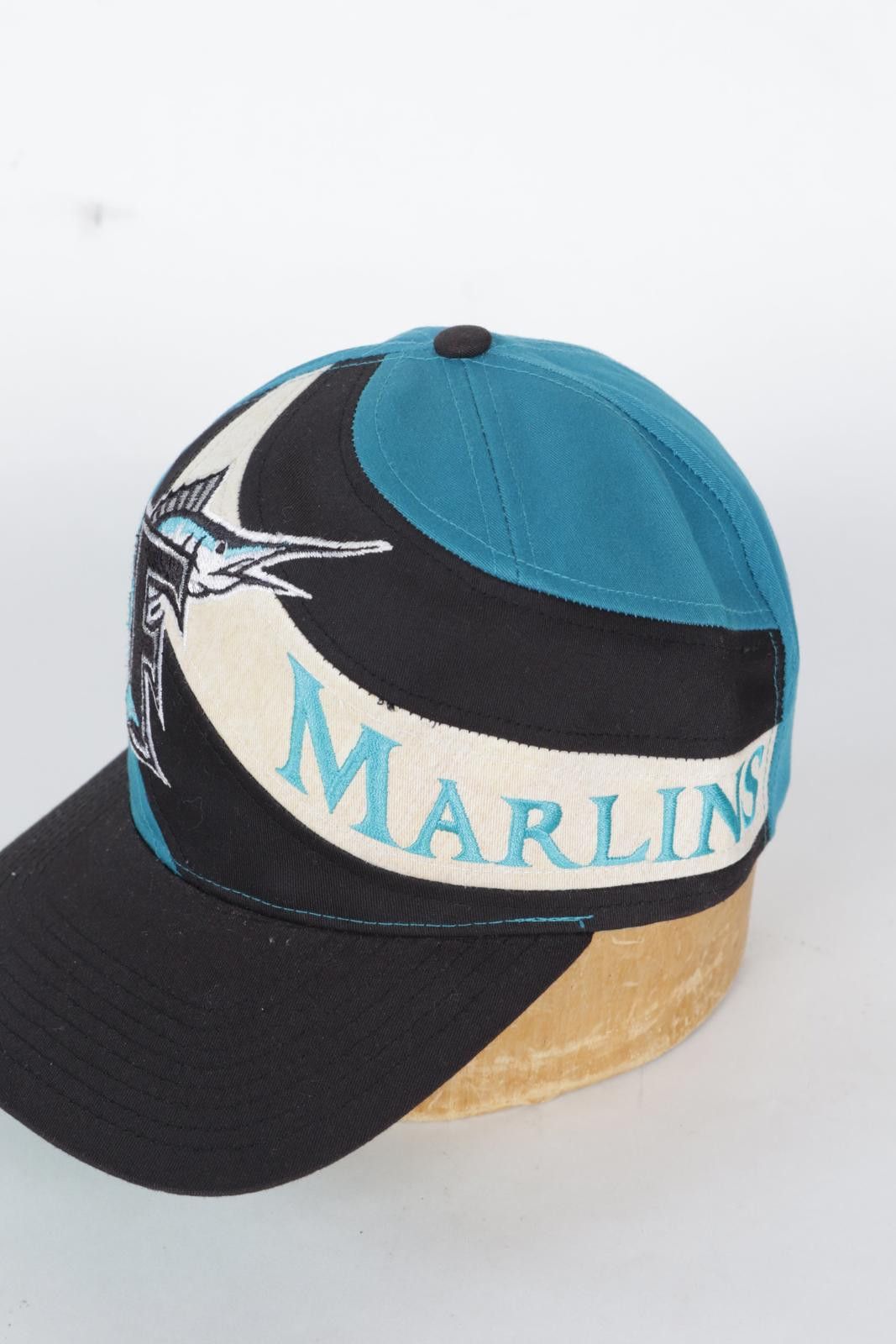 Twins Enterprise Inc. 90's Twins Enterprise Florida Marlins Snap Back Size ONE SIZE - 4 Thumbnail