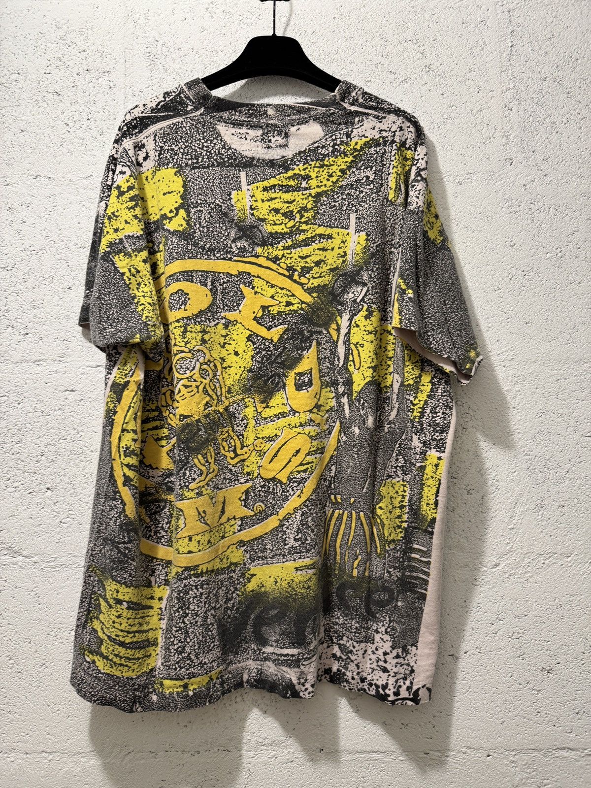 Vintage *RARE* VTG 1991 90s AOP GOLD’S GYM MUSCLE BODYBUILDING TEE Size US XL / EU 56 / 4 - 4 Thumbnail