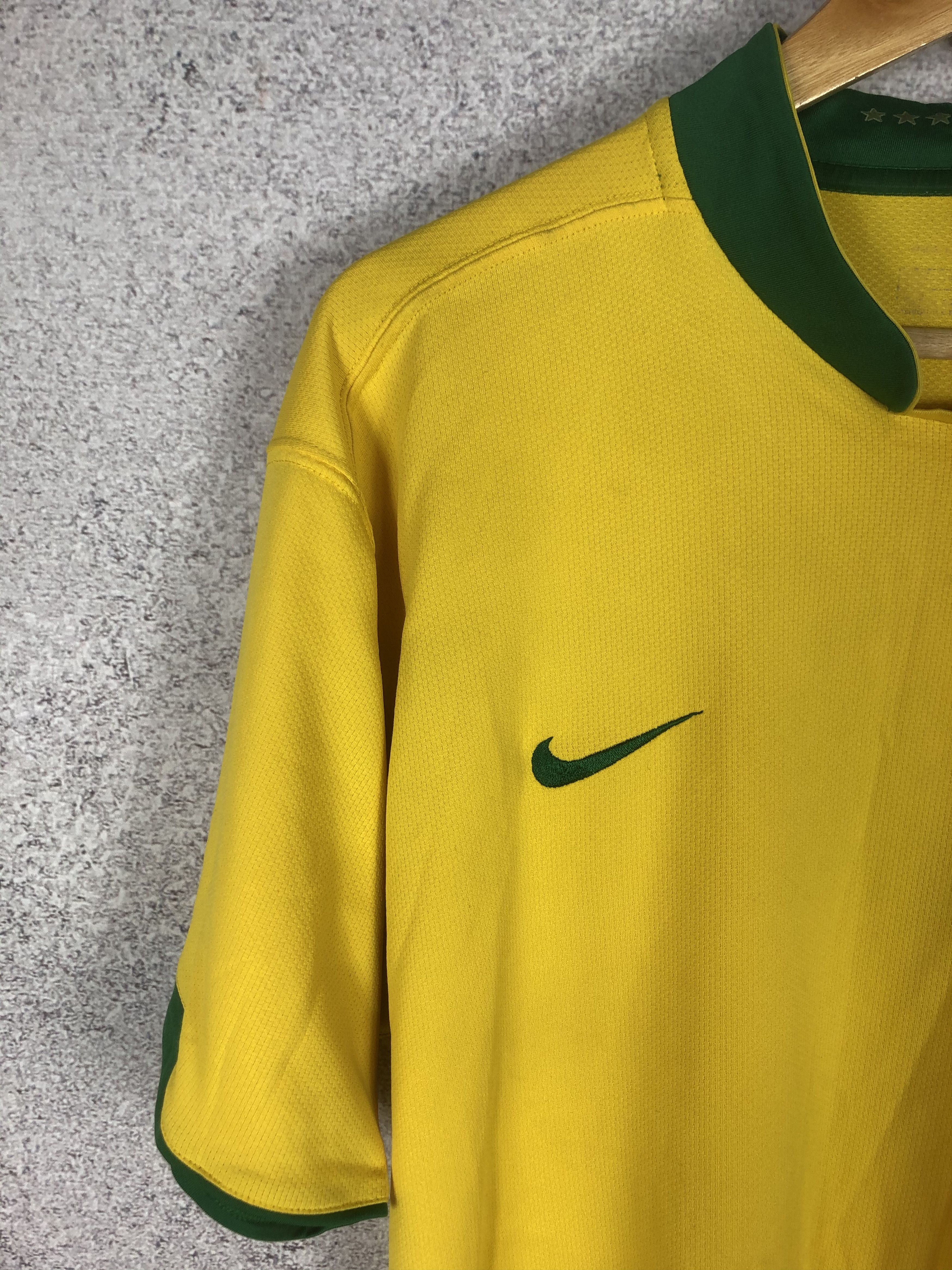 Nike Vintage Nike Brazil Home Soccer Jersey Football Shirt Size US XL / EU 56 / 4 - 3 Thumbnail