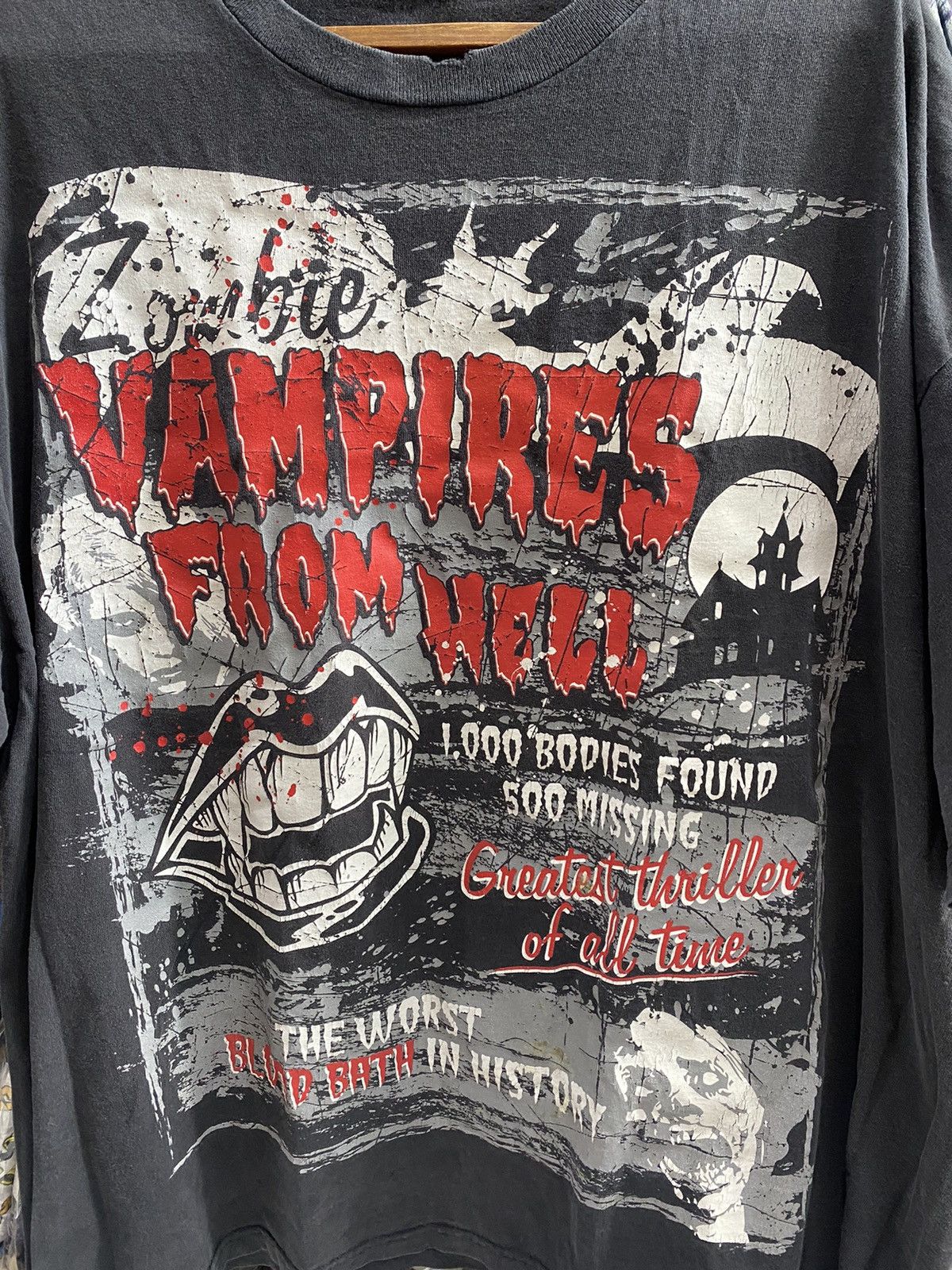 Other ZOMBIE VIMPIRES FROM HELL TSHIRT Size US XXL / EU 58 / 5 - 2 Thumbnail