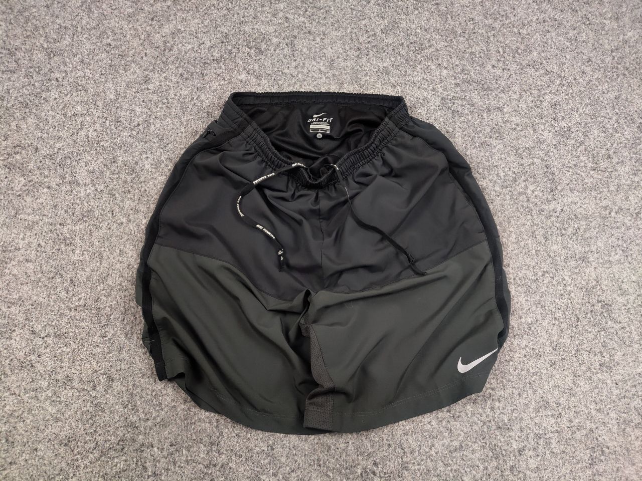 Nike Nike Running Dri Fit Light Shorts Vintage Style Size US 32 / EU 48 - 2 Thumbnail
