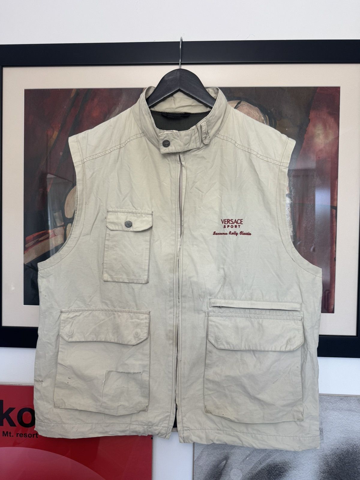 Versace Vintage Versace Sport Multi Pocket Beige Vest 90s Designer Size US L / EU 52-54 / 3 - 1 Thumbnail