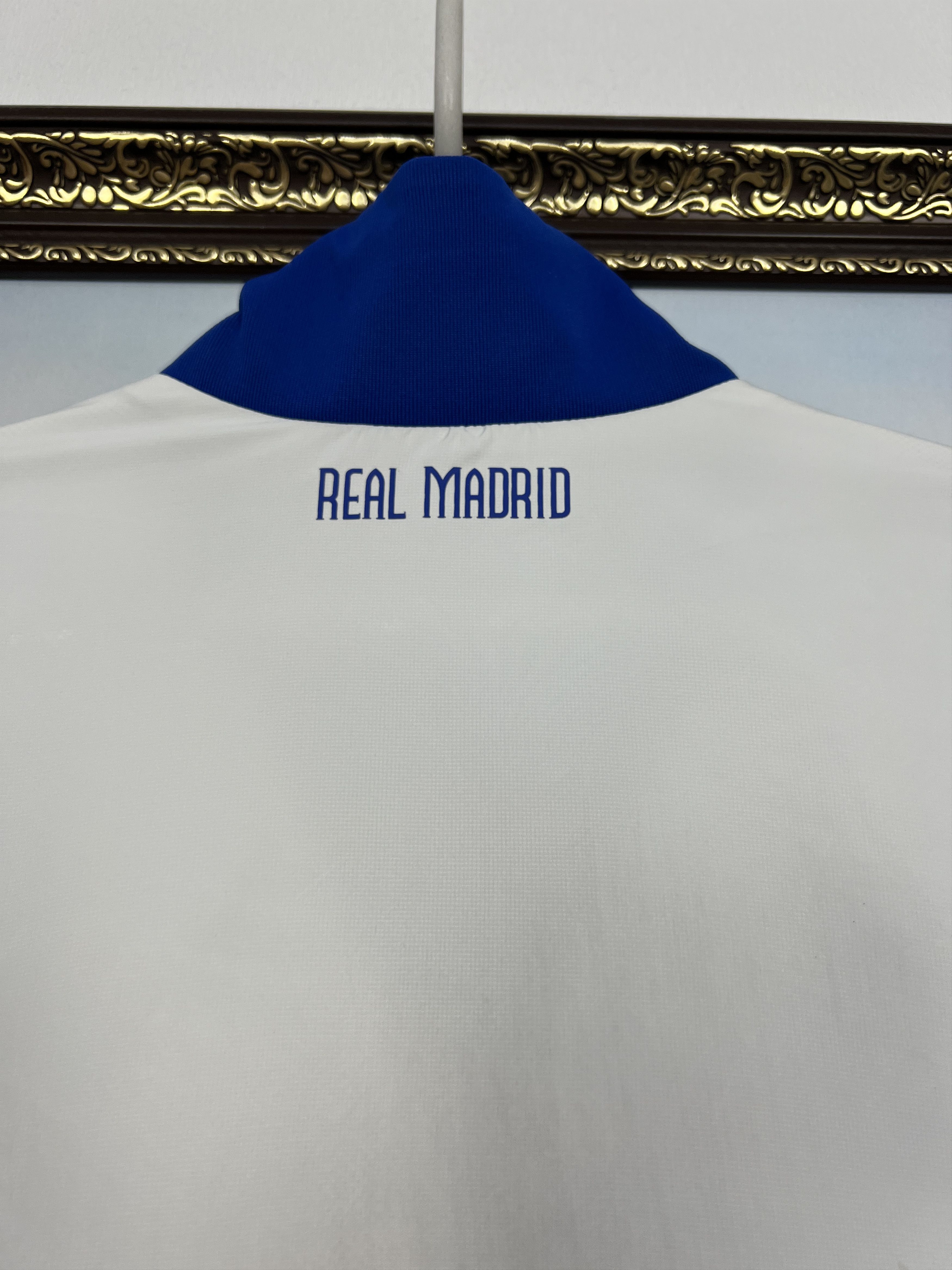 Adidas Vintage Adidas Real Madrid White Football Jacket Soccer Size US M / EU 48-50 / 2 - 17 Thumbnail