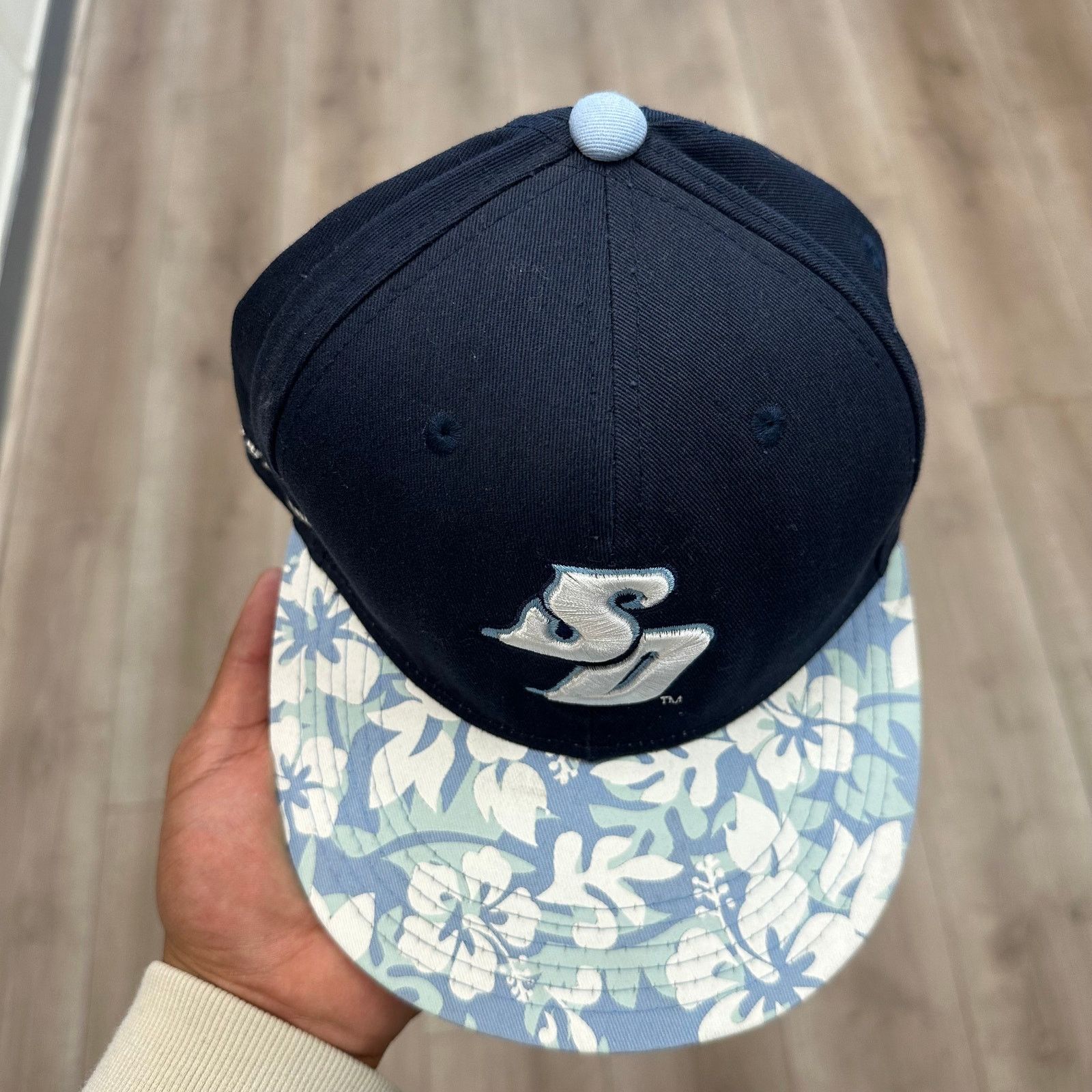 New Era University of San Diego Toreros New Era tropical floral Hat Size ONE SIZE - 3 Thumbnail