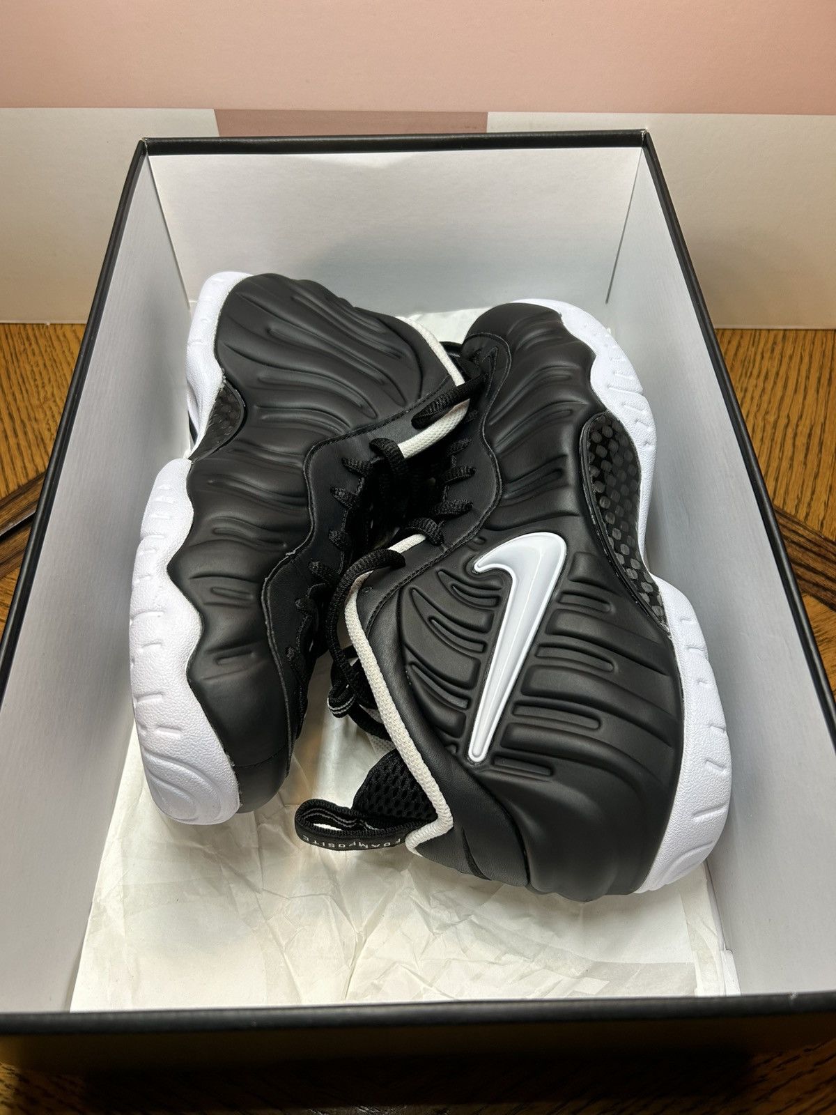 Nike Size 8 - Nike Air Foamposite Pro Dr. Doom Anthracite 2016 Size US 8 / EU 41 - 3 Thumbnail