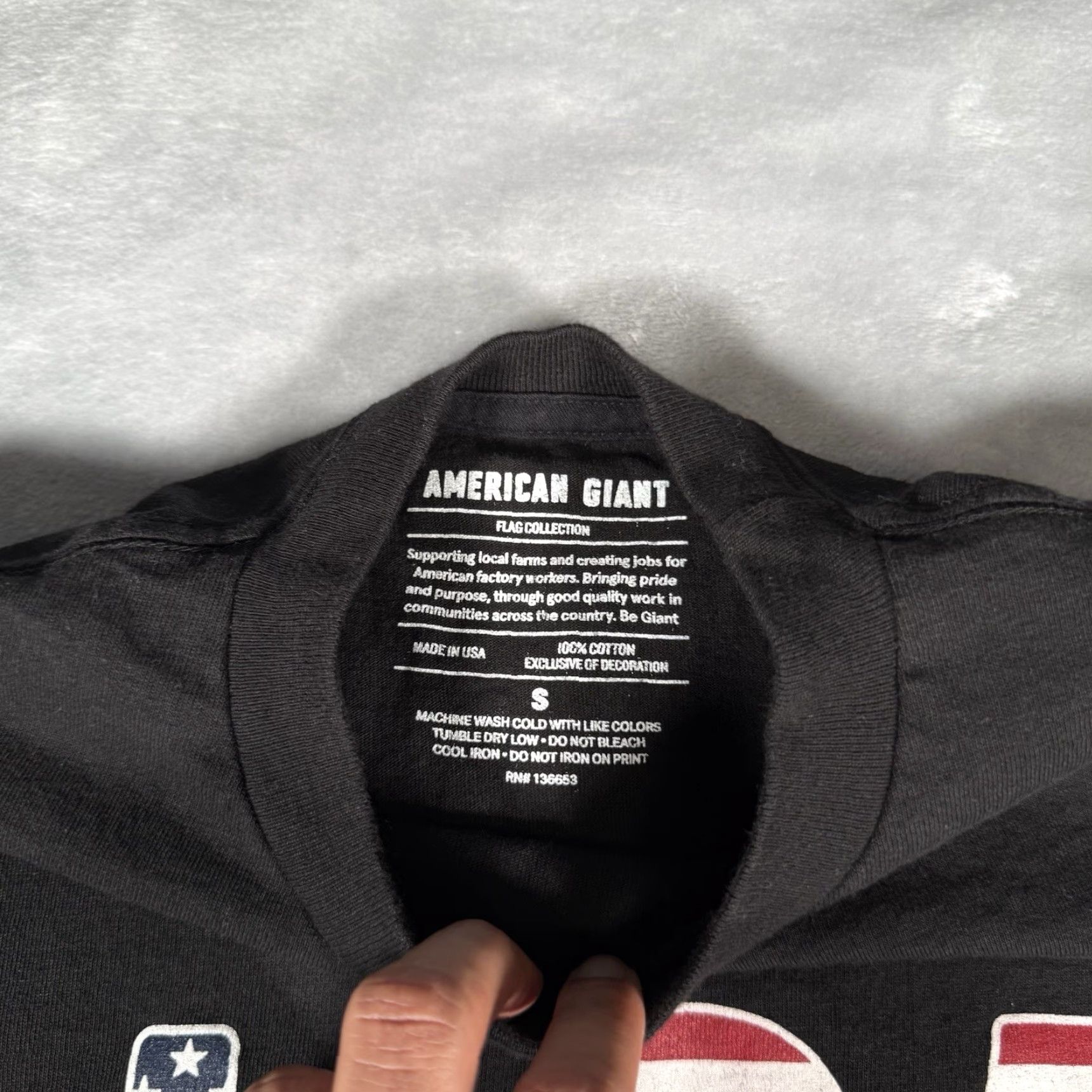 Vintage American Giant T Shirt Mens Small Black USA Graphic Print Crew Neck Short Sleeve Vintage? No, Pre-Owned Size US S / EU 44-46 / 1 - 4 Thumbnail
