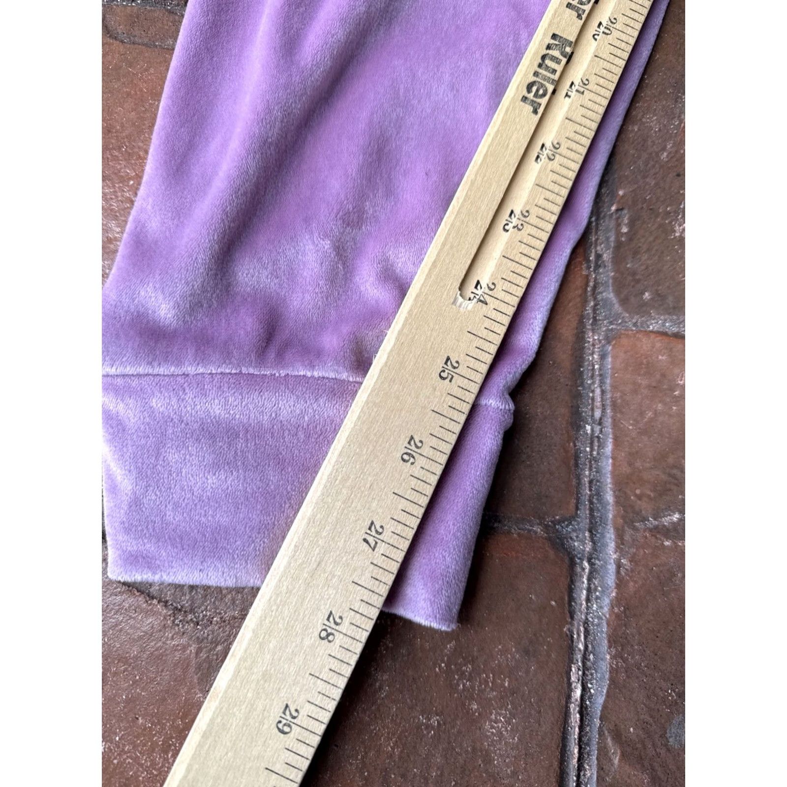Juicy Couture VINTAGE Juicy Couture Pink Velour Sweatpants Joggers Women Medium Rhinestones Logo Pants Size 32" / US 10 / IT 46 - 7 Thumbnail