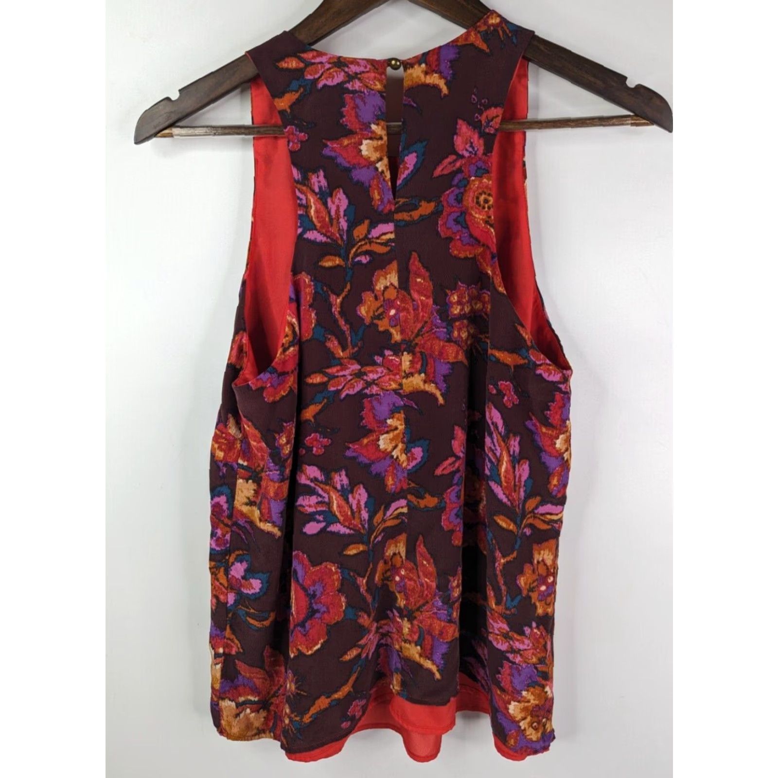 Vintage Sandy J. Silk Tank Top Womens M Floral Keyhole Racerback Lined Maroon Silk Tank Sandy J. Womens M Floral Keyhole Racerback Lined Maroon Size M / US 6-8 / IT 42-44 - 3 Thumbnail