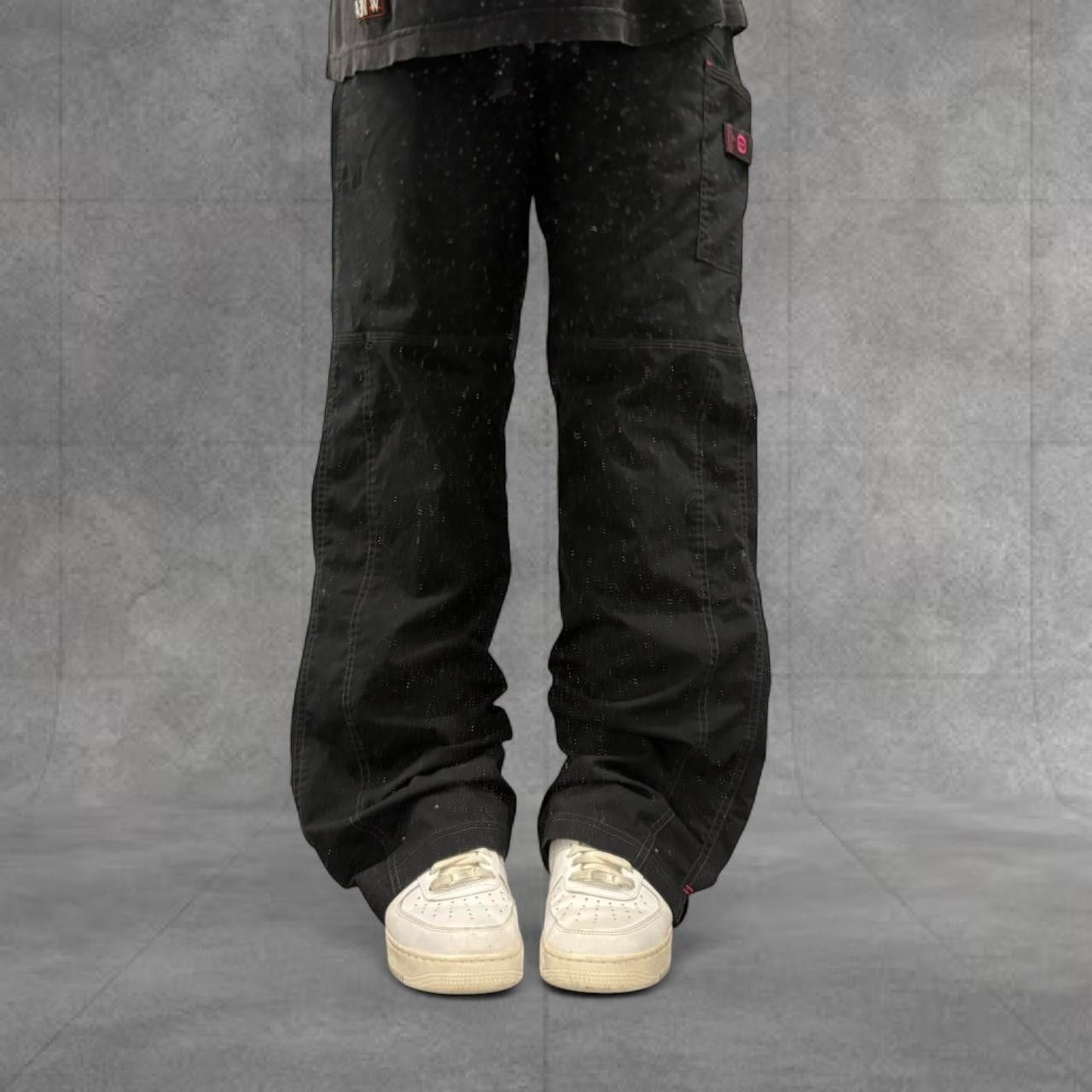 Vintage Crazy Vintage Y2K 2000s Baggy Wideleg Black with pink accents sweatpants! Size US 32 / EU 48 - 1 Thumbnail