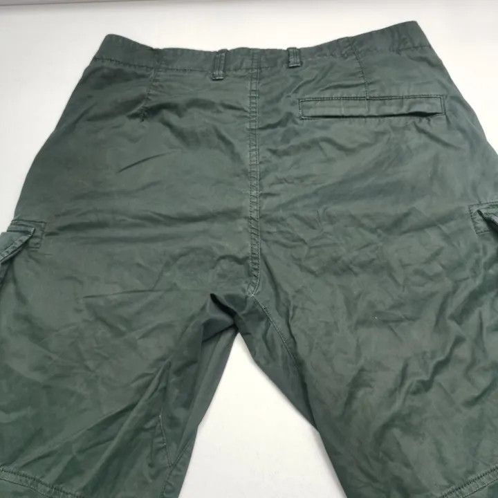 Stone Island Stone Island Black Cargo Sweatpants for Men Size US 31 - 8 Thumbnail
