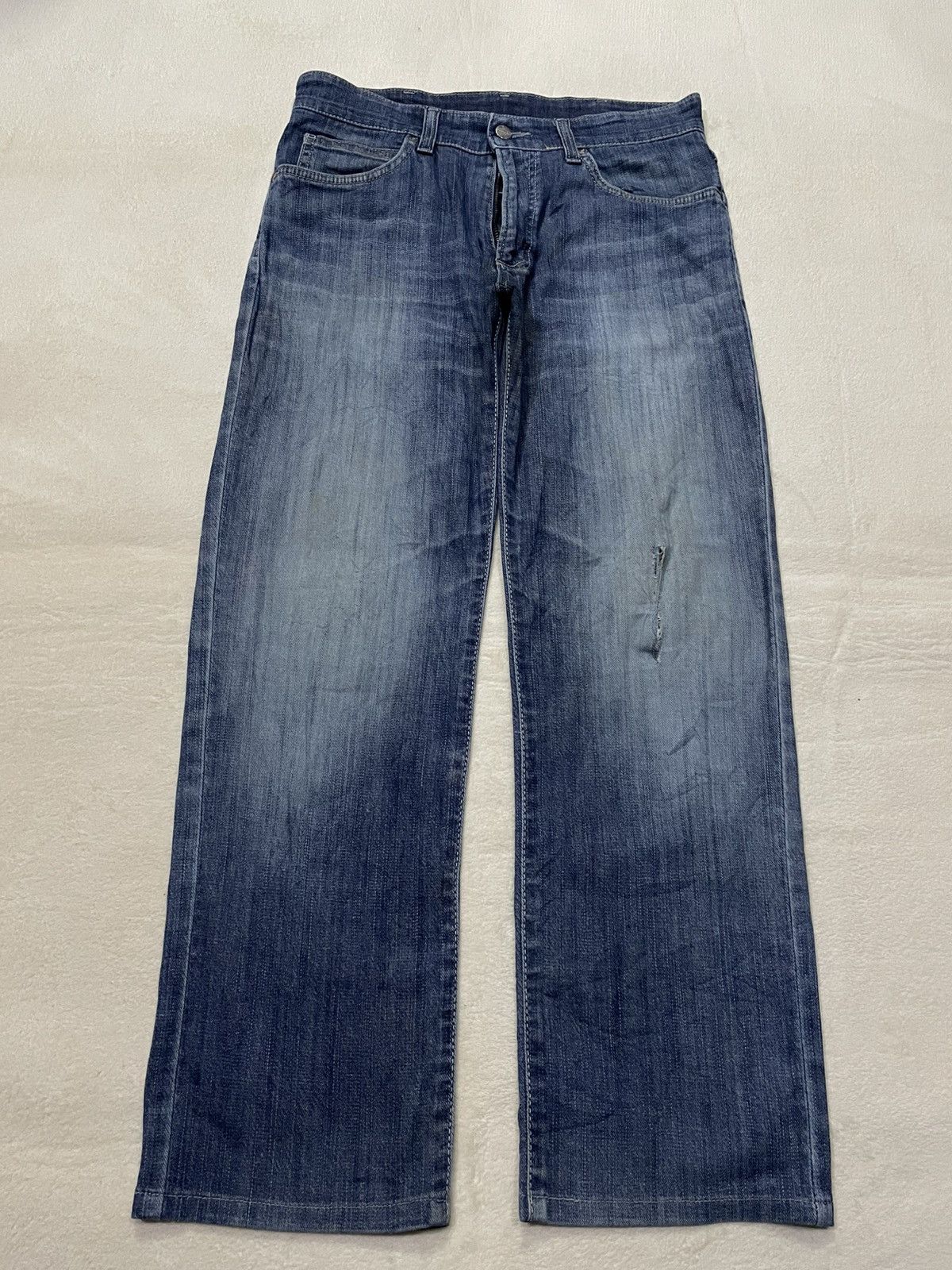 Wrangler Vintage Wrangler Distress Faded Denim Jeans Size US 32 / EU 48 - 1 Thumbnail