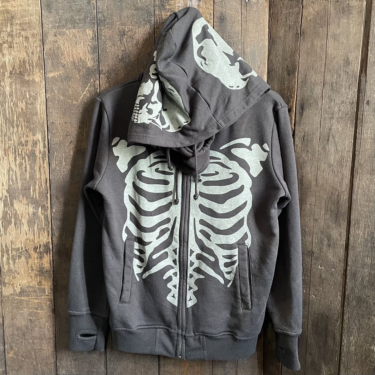 Japanese Brand Rare Estilo Skulls full print Hoodie Size US M / EU 48-50 / 2 - 3 Thumbnail