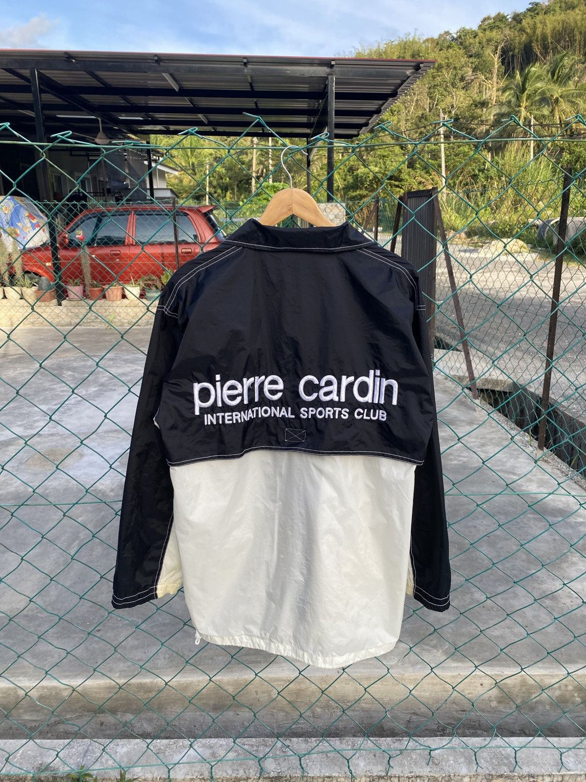 Pierre Cardin Pirre Cardin Sport woven spellout big logo raincoat Size US L / EU 52-54 / 3 - 1 Thumbnail