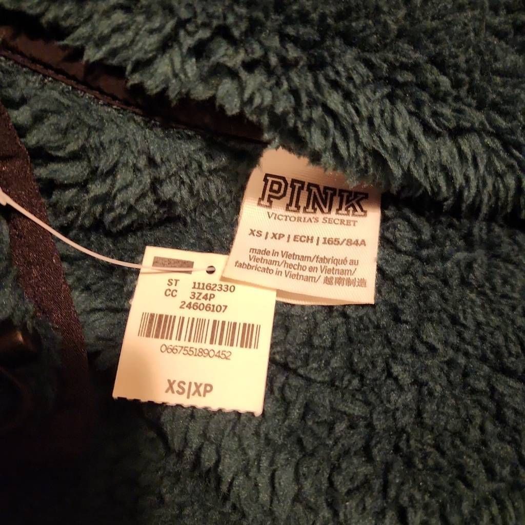 Victoria's Secret Pink Victoria's Secret Women's Size XS Green Teddy Bear Flee Size XS / US 0-2 / IT 36-38 - 5 Thumbnail