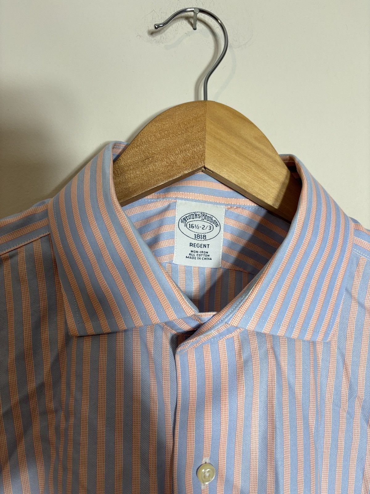 Brooks Brothers Brooks Brothers Regent Non Iron Button Up Shirt 16.5 Size US L / EU 52-54 / 3 - 3 Thumbnail