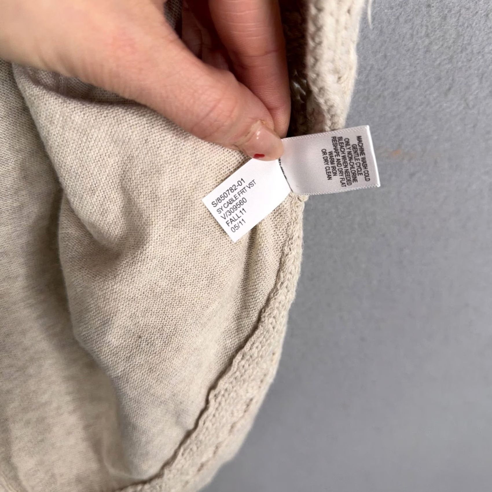Banana Republic Banana Republic Sweater Vest Womens Medium Beige Collared Cable Knit Open Front Vest Size M / US 6-8 / IT 42-44 - 6 Thumbnail