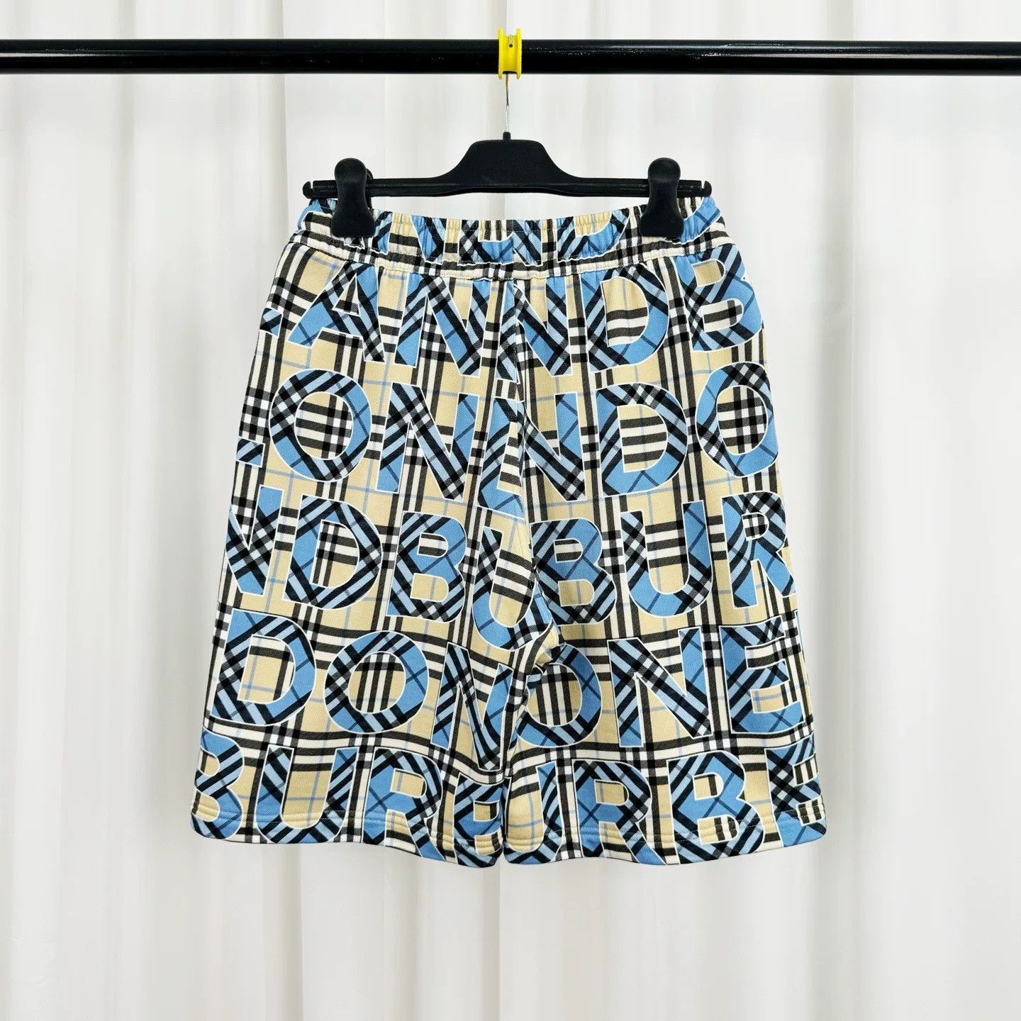 Burberry Burberry Plaid Letter Print Shorts Size US 28 / EU 44 - 2 Thumbnail