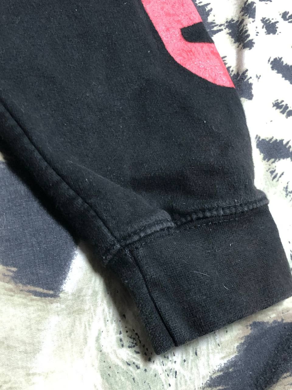 XO XO black hoodie vintage crazy Y2K big logo streetwear Size US M / EU 48-50 / 2 - 8 Thumbnail
